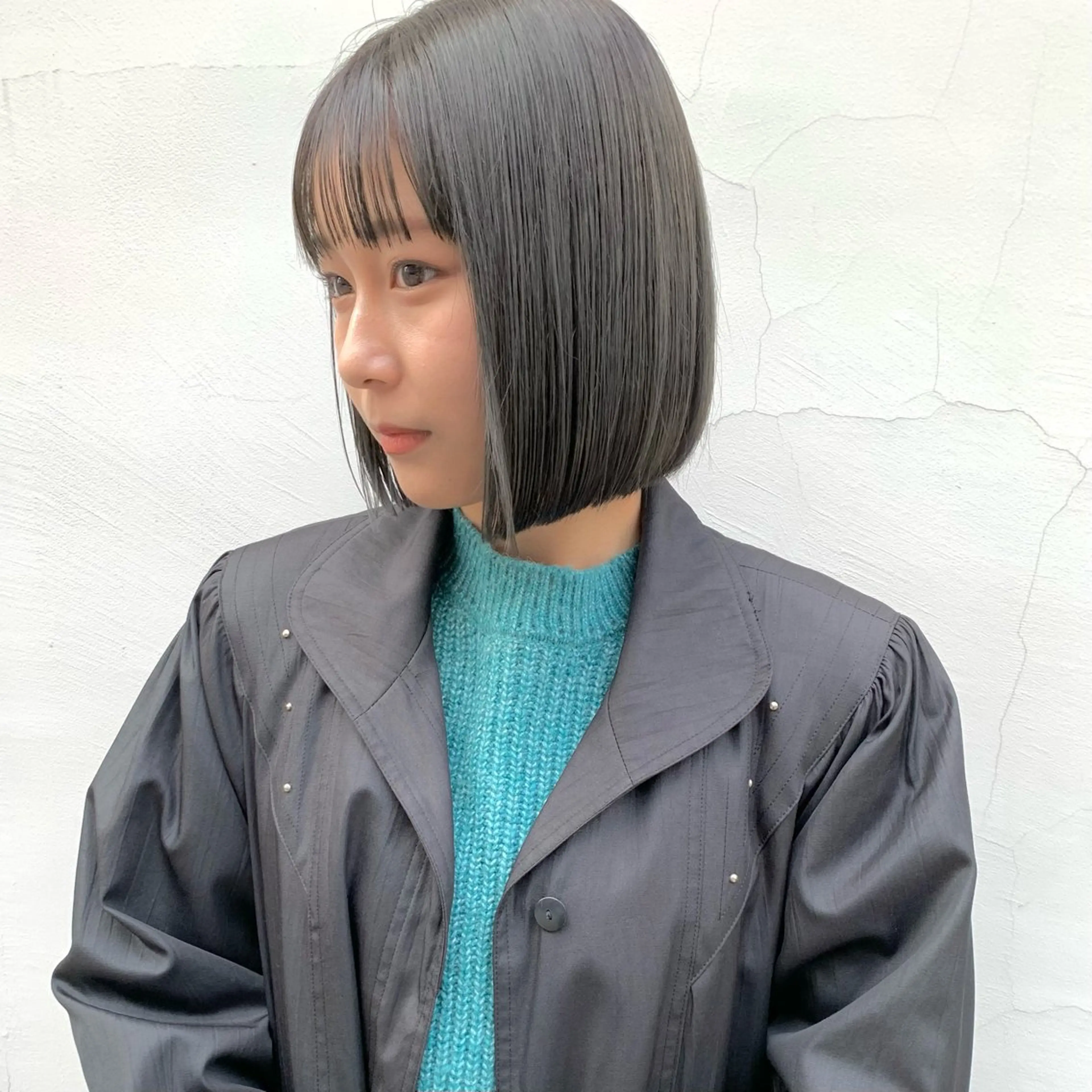 ショート カラー 切りっぱなしボブ アッシュ ボブ 大久保 佳那のヘアスタイル