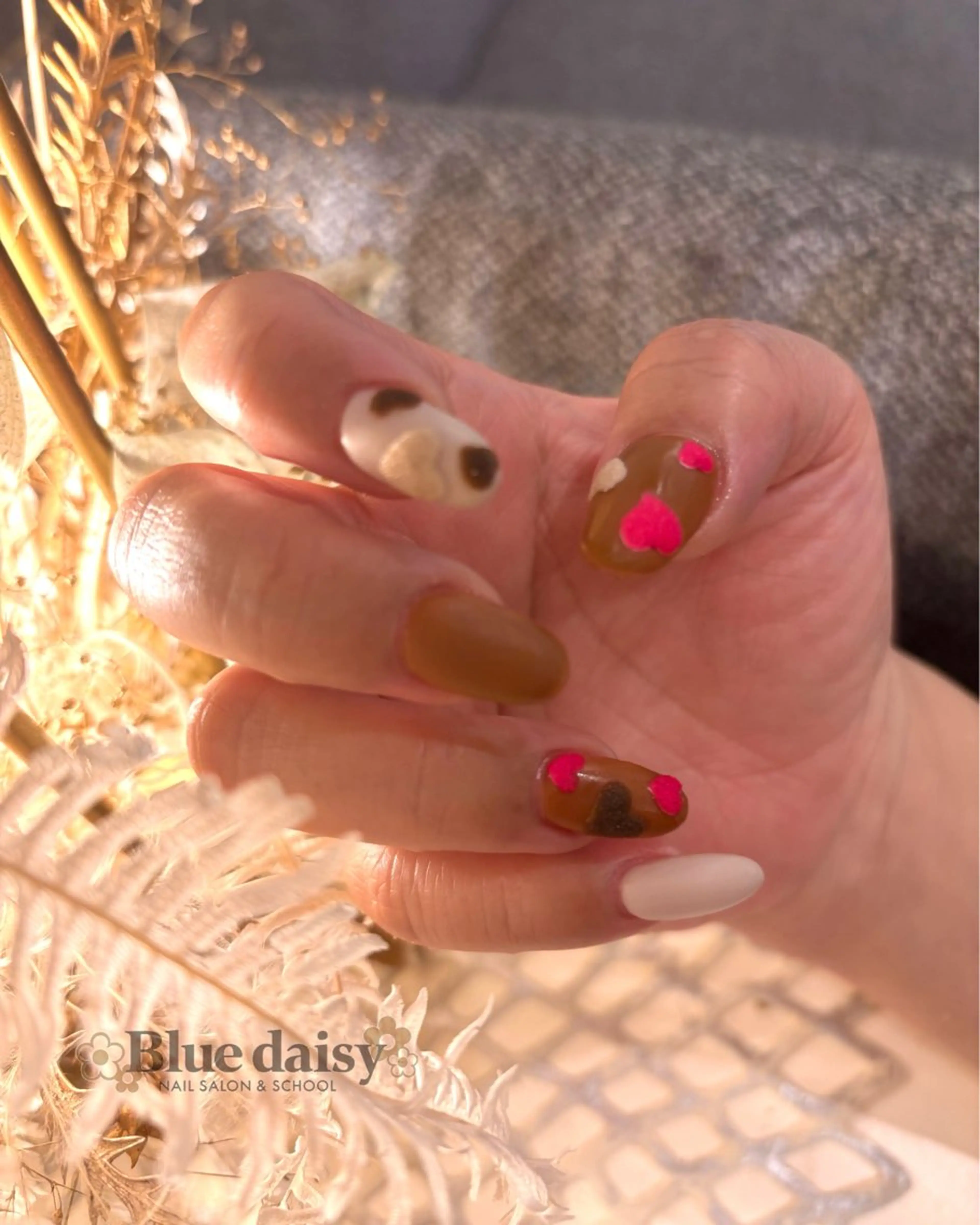 ネイル ジェルネイル ハート マグネットネイル 持ち込み パラジェル ハンドネイル Blue daisy 栄本店のネイルデザイン