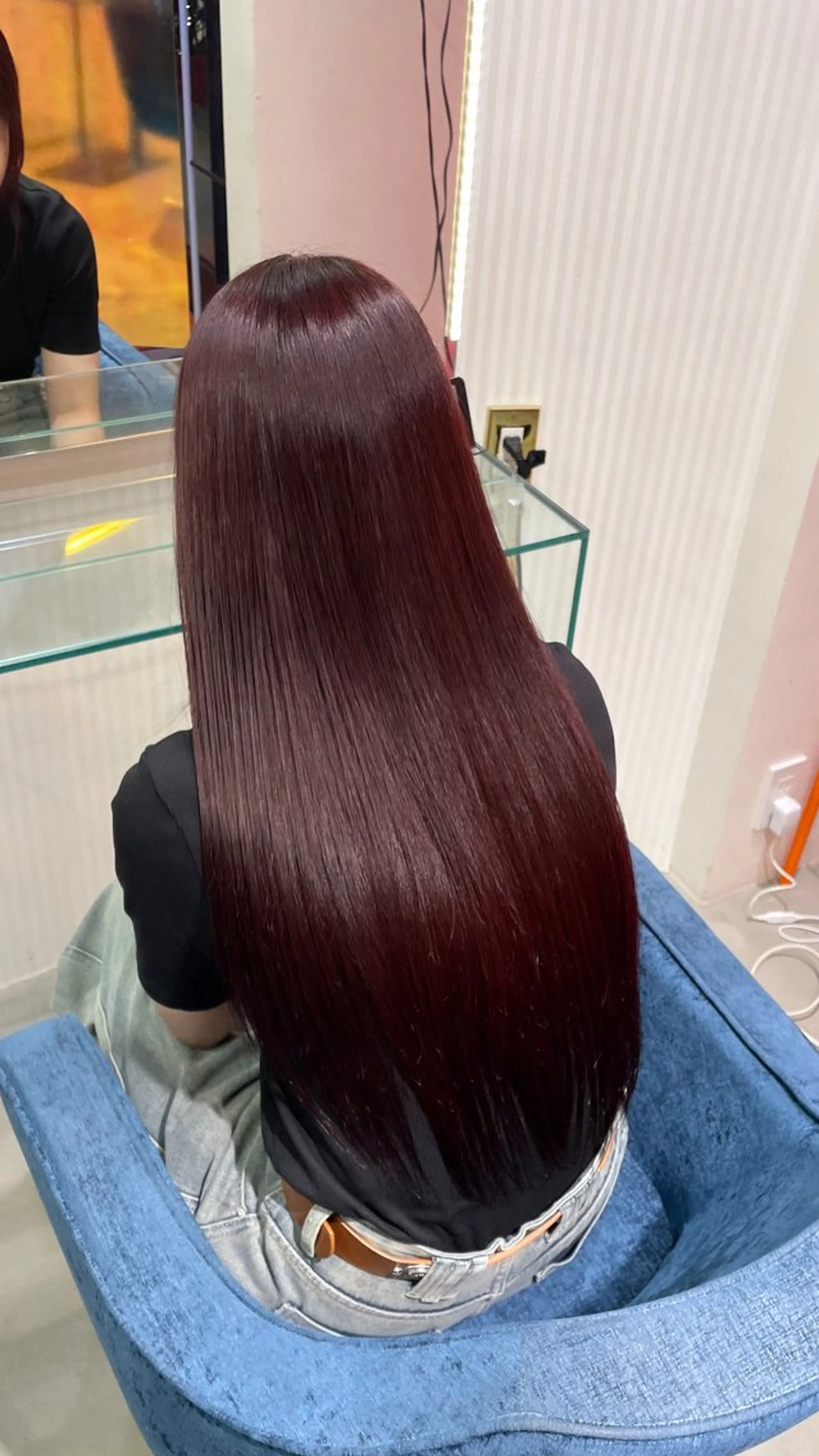 ロング カラー ヘアカラー Boxmico. / カカズ コトネのヘアスタイル