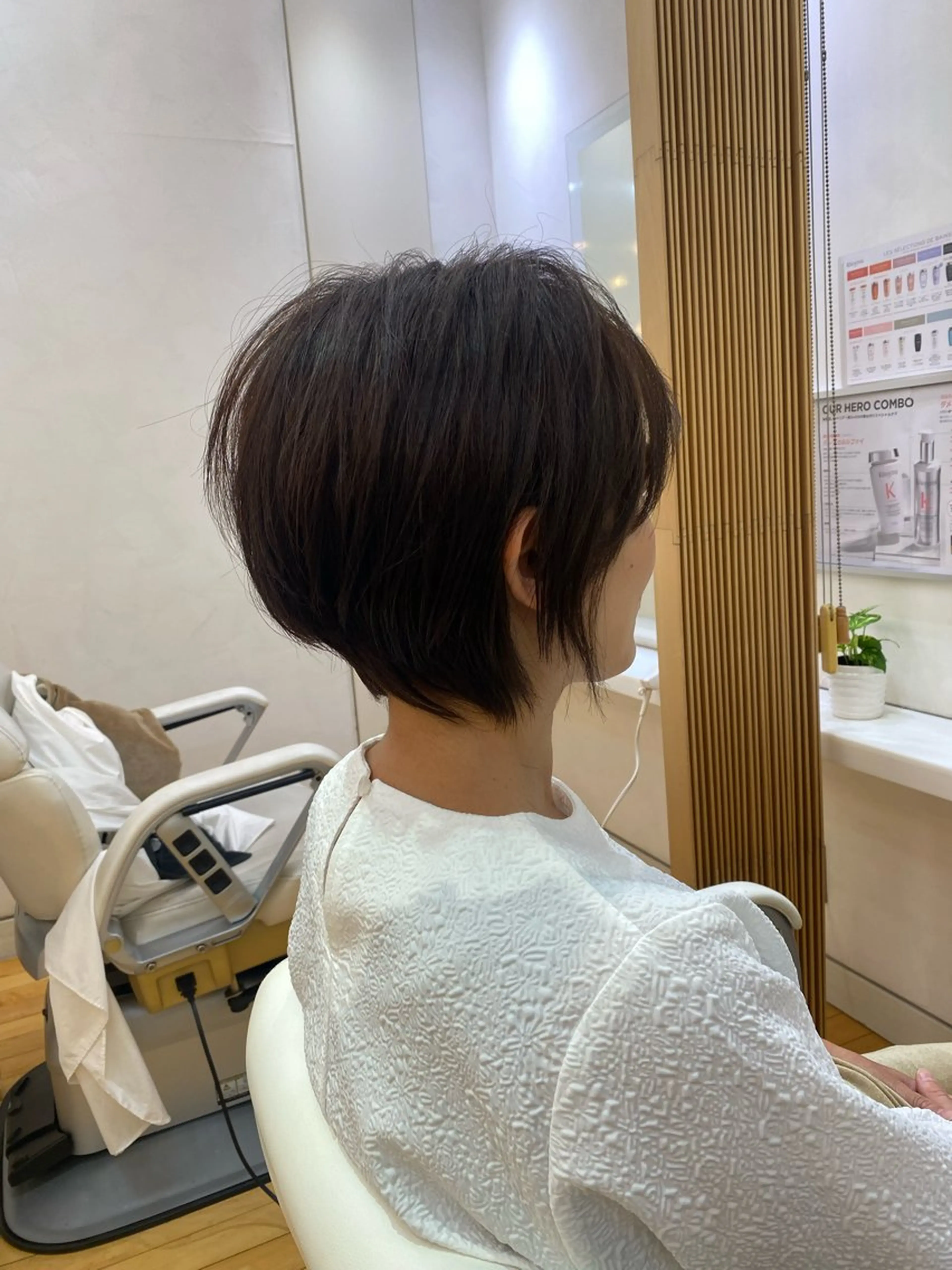 リタッチカラー（3センチ以内）の写真