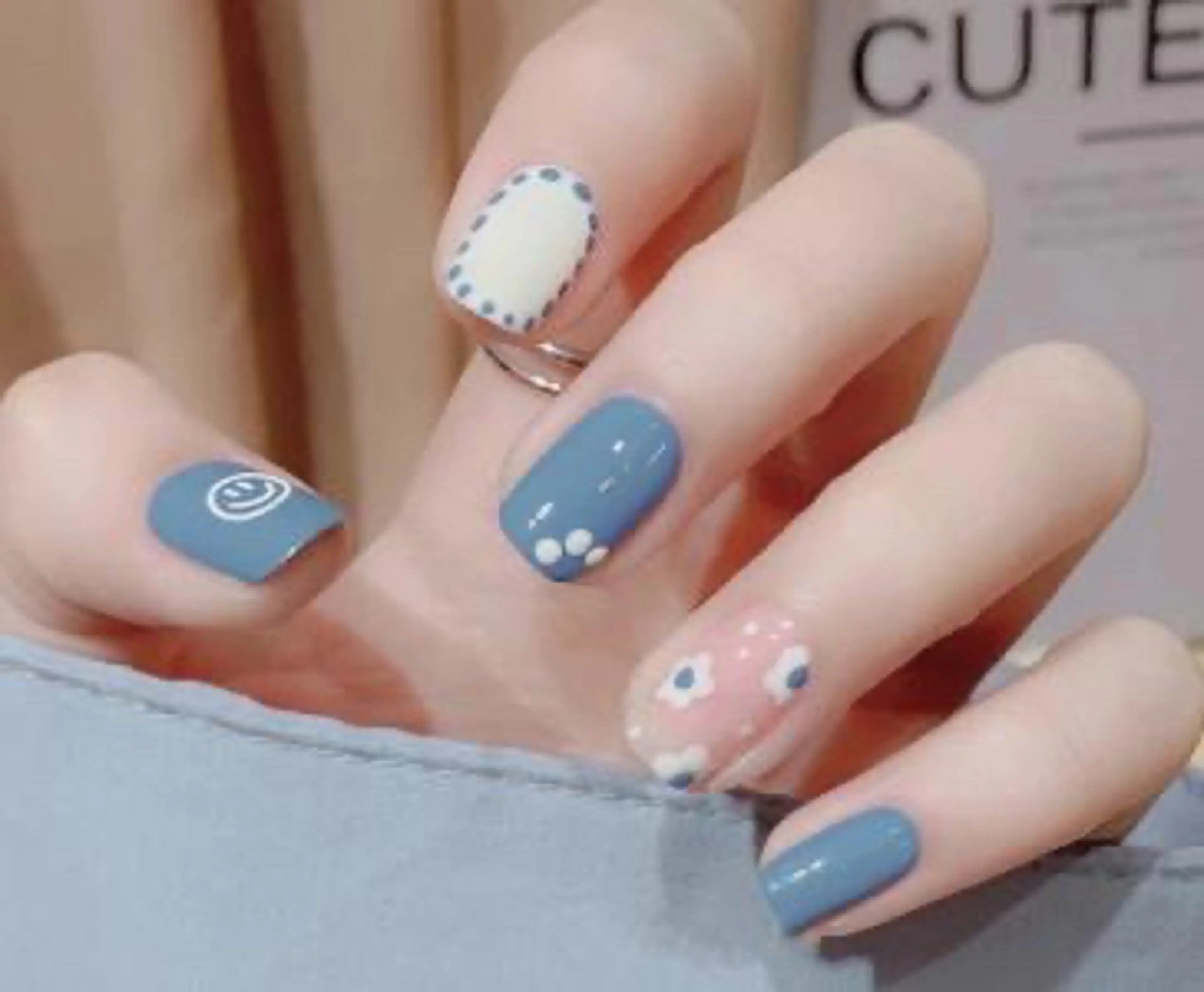 ネイル ハンドネイル 蒲田2分 アキのネイルデザイン