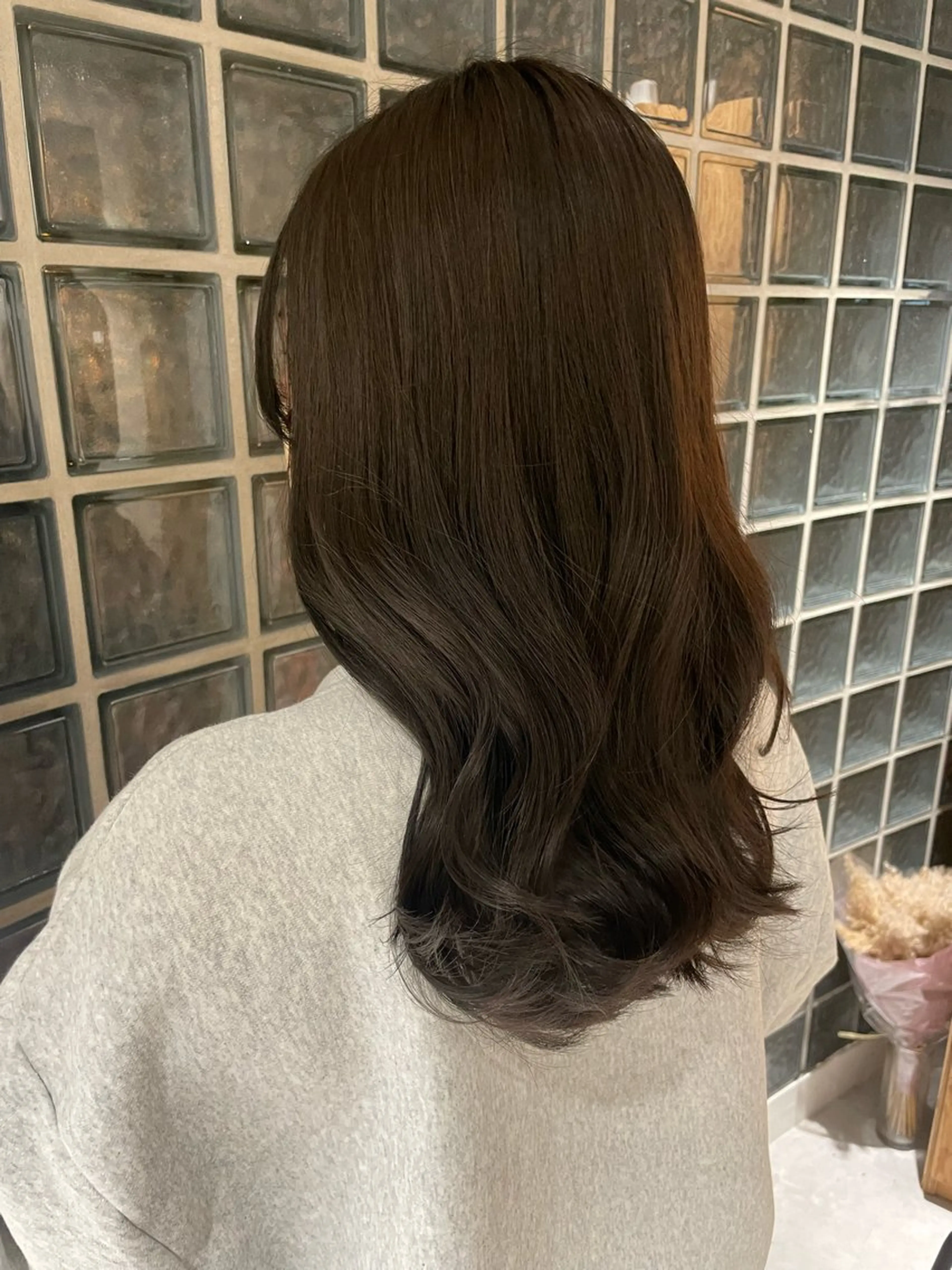 ミディアム アキ/梅田/顔まわり /レイヤーカット/のヘアスタイル