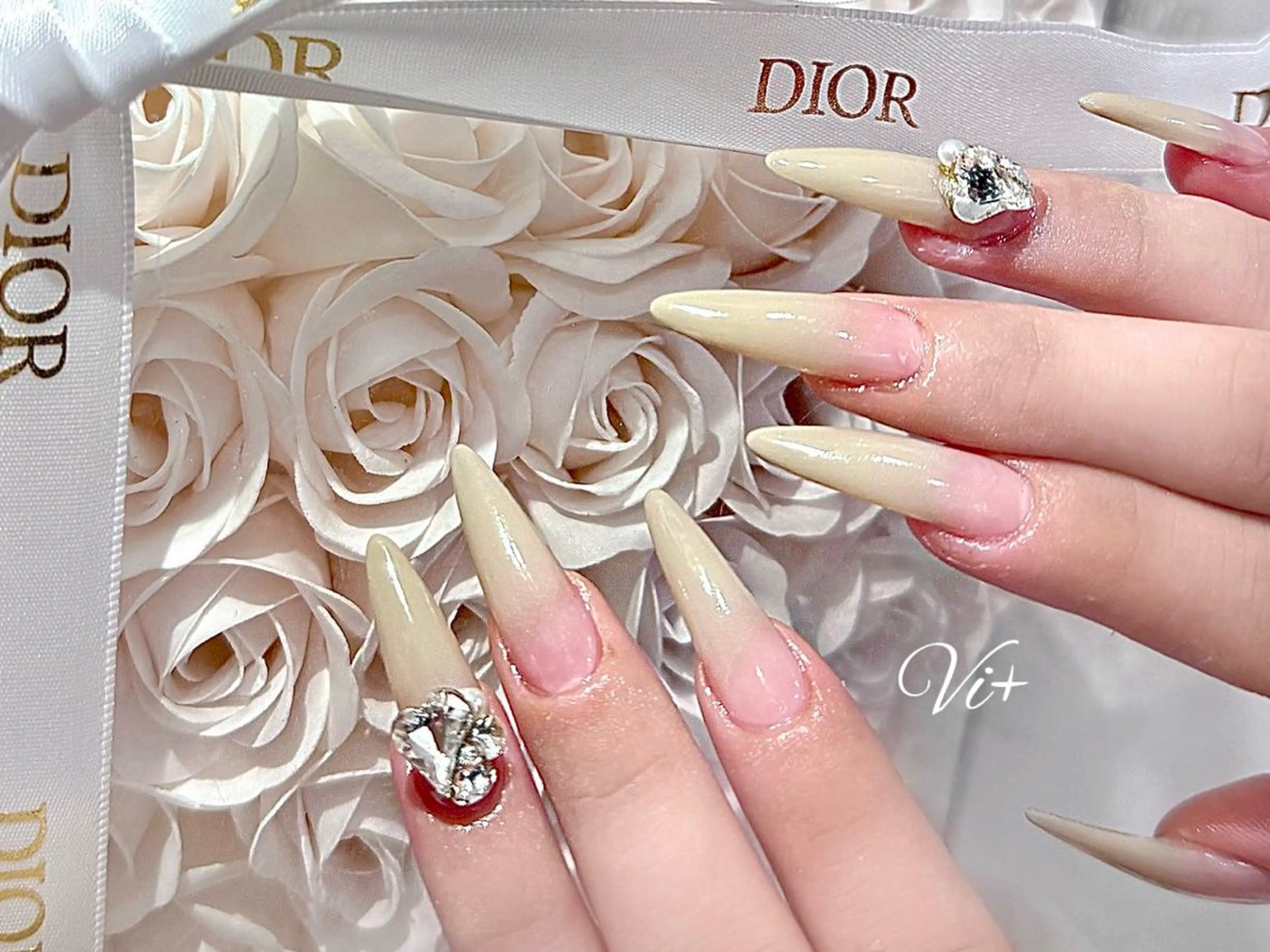 ネイル ハンドネイル ✨Nailsalon Vi+✨のネイルデザイン