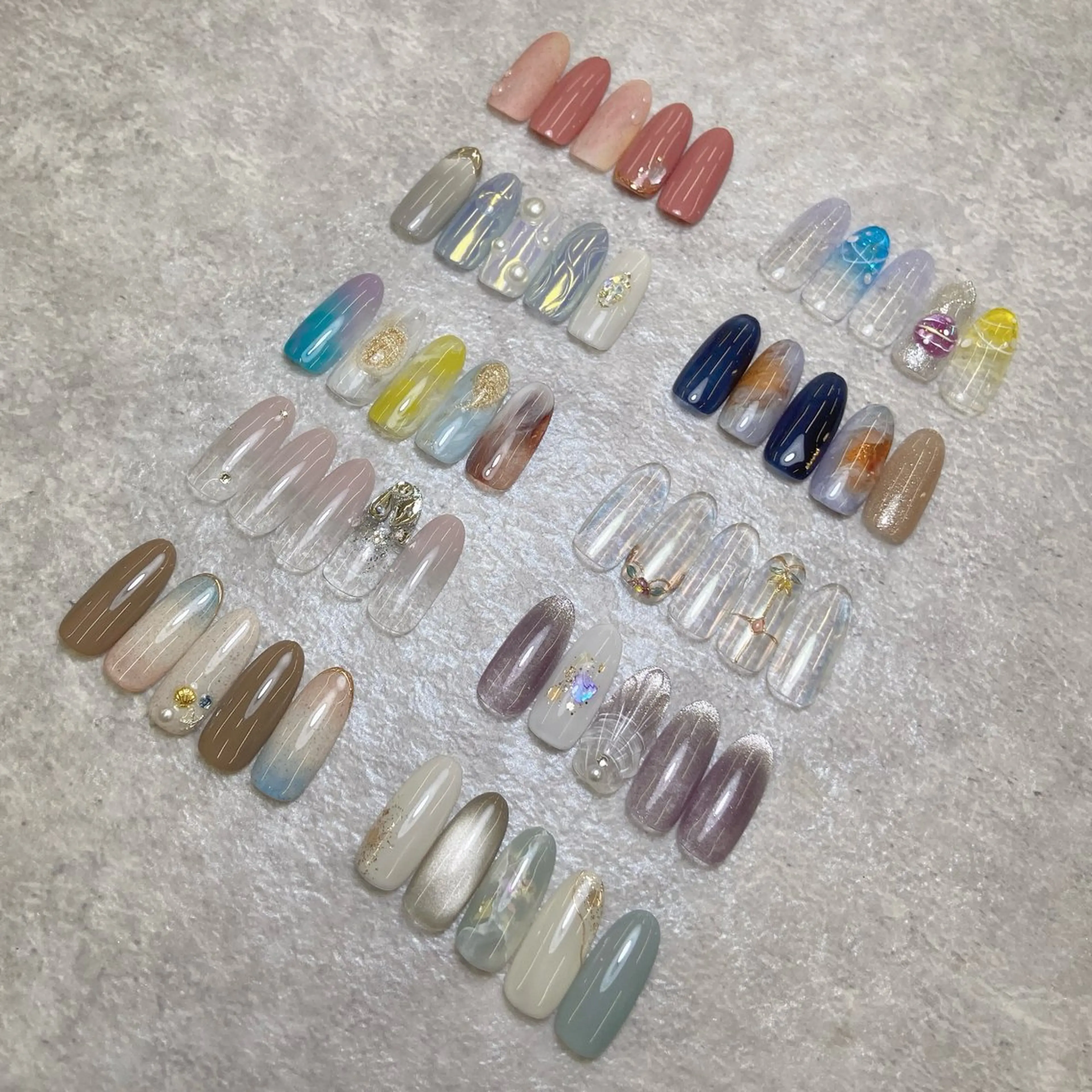 ネイル Ayane 🫧のネイルデザイン