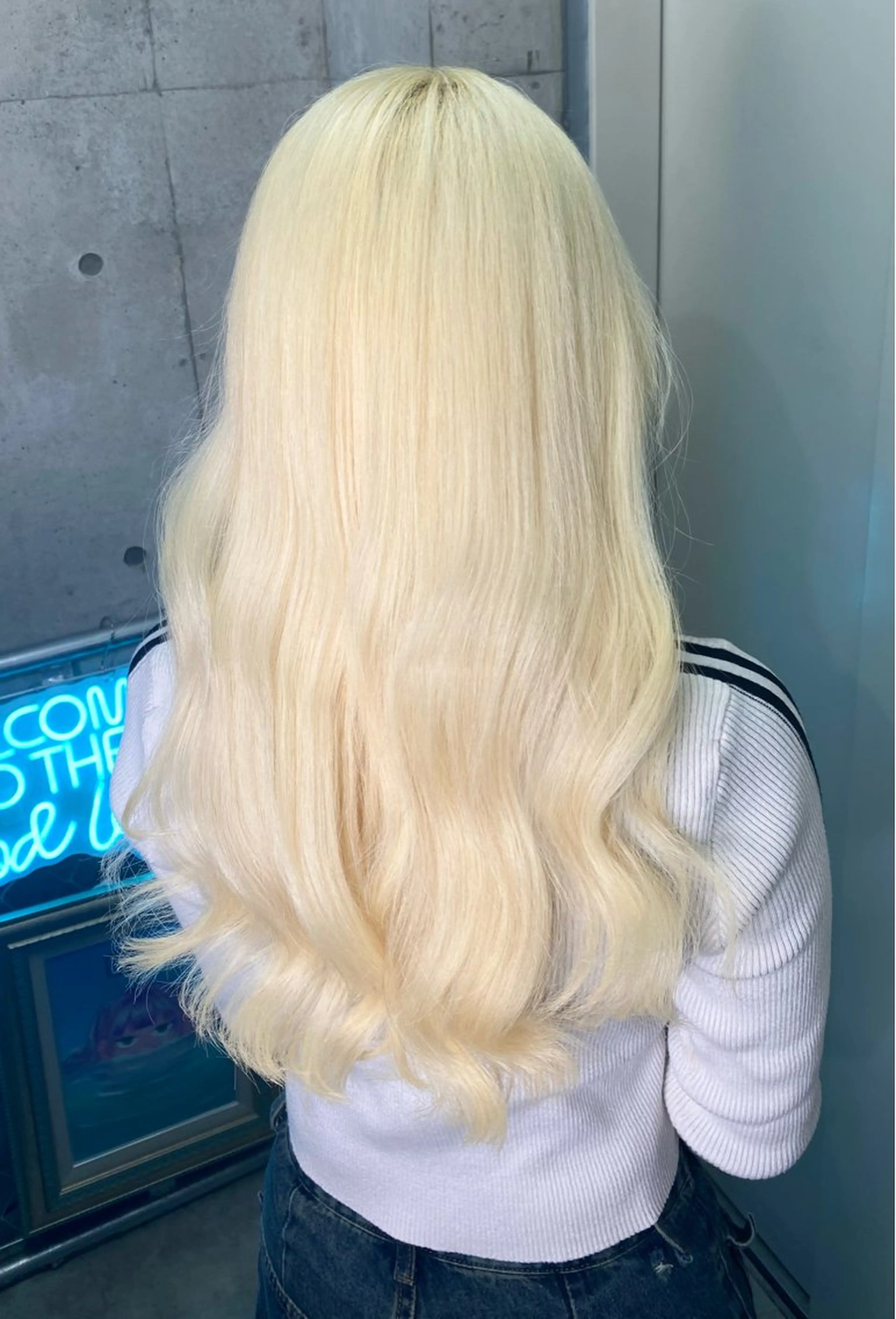 ロング カラー ヘアアレンジ 抜きっぱなしブロンド ブロンド ホワイトブロンド 國分 伸也のヘアスタイル