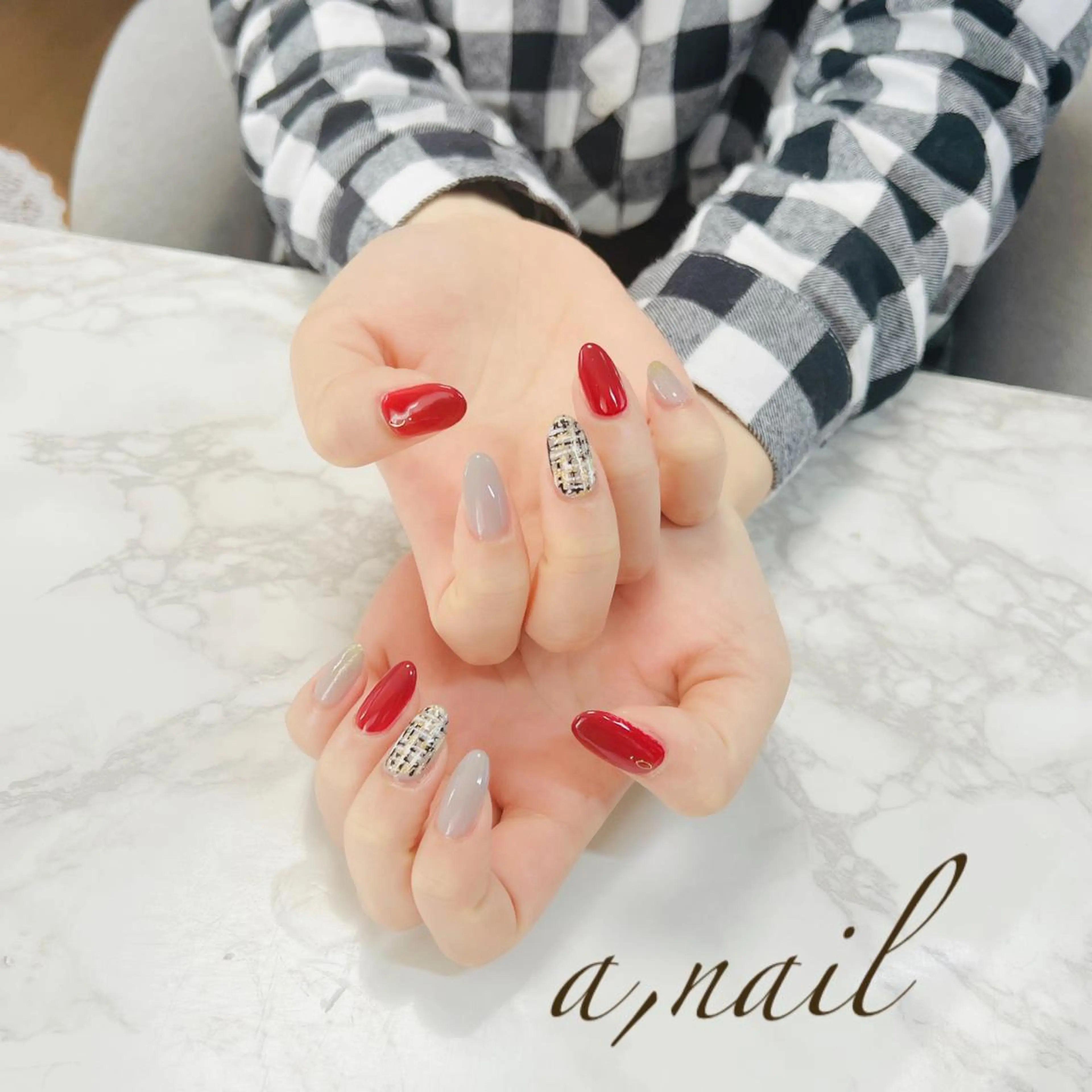 ネイル フットネイル ジェルネイル グラデーション ワンカラーネイル シンプルネイル ハンドネイル ネイルサロン エーネイルのネイルデザイン