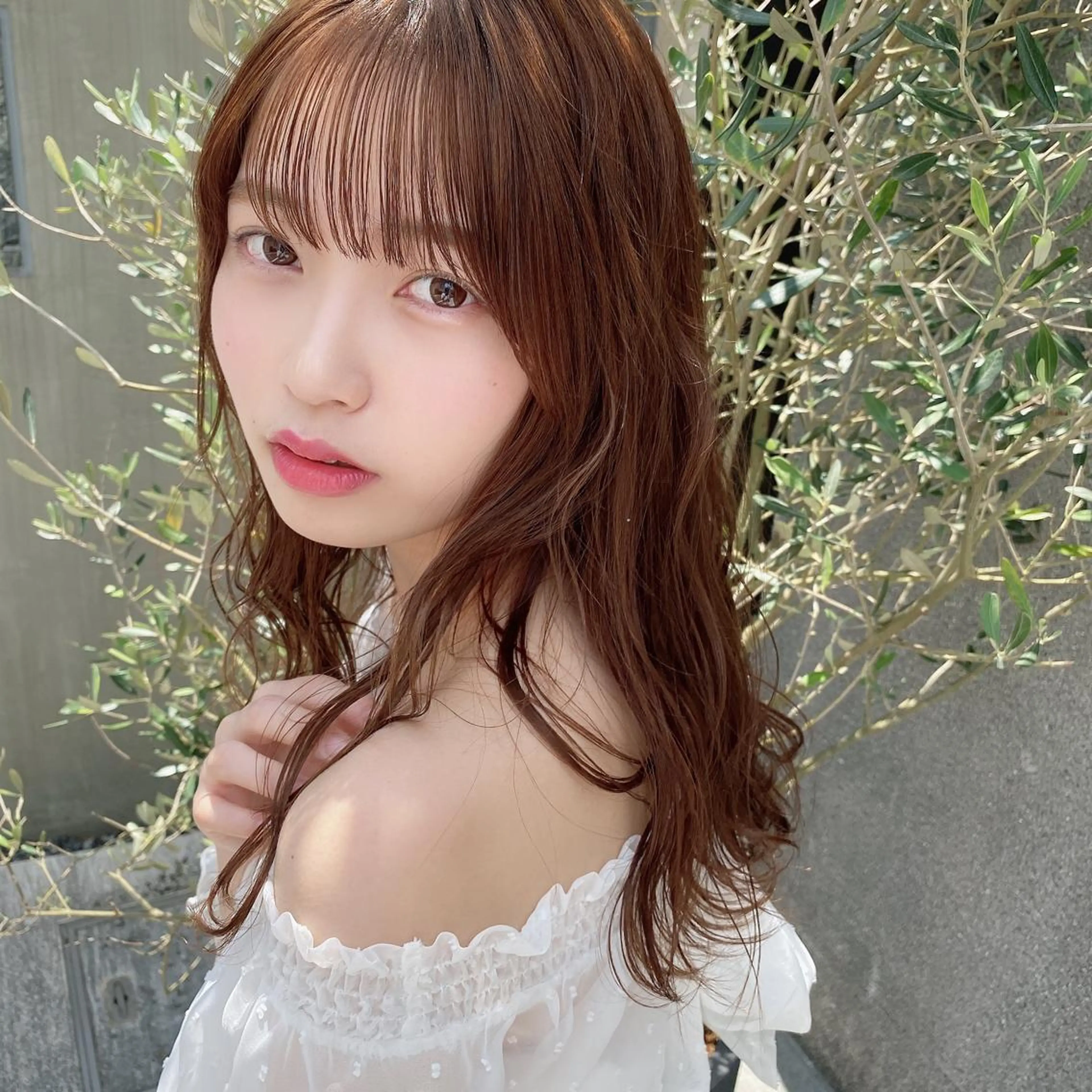 セミロング カラー ヘアアレンジ 外苑前NO.1艶髪 透明感カラーのヘアスタイル