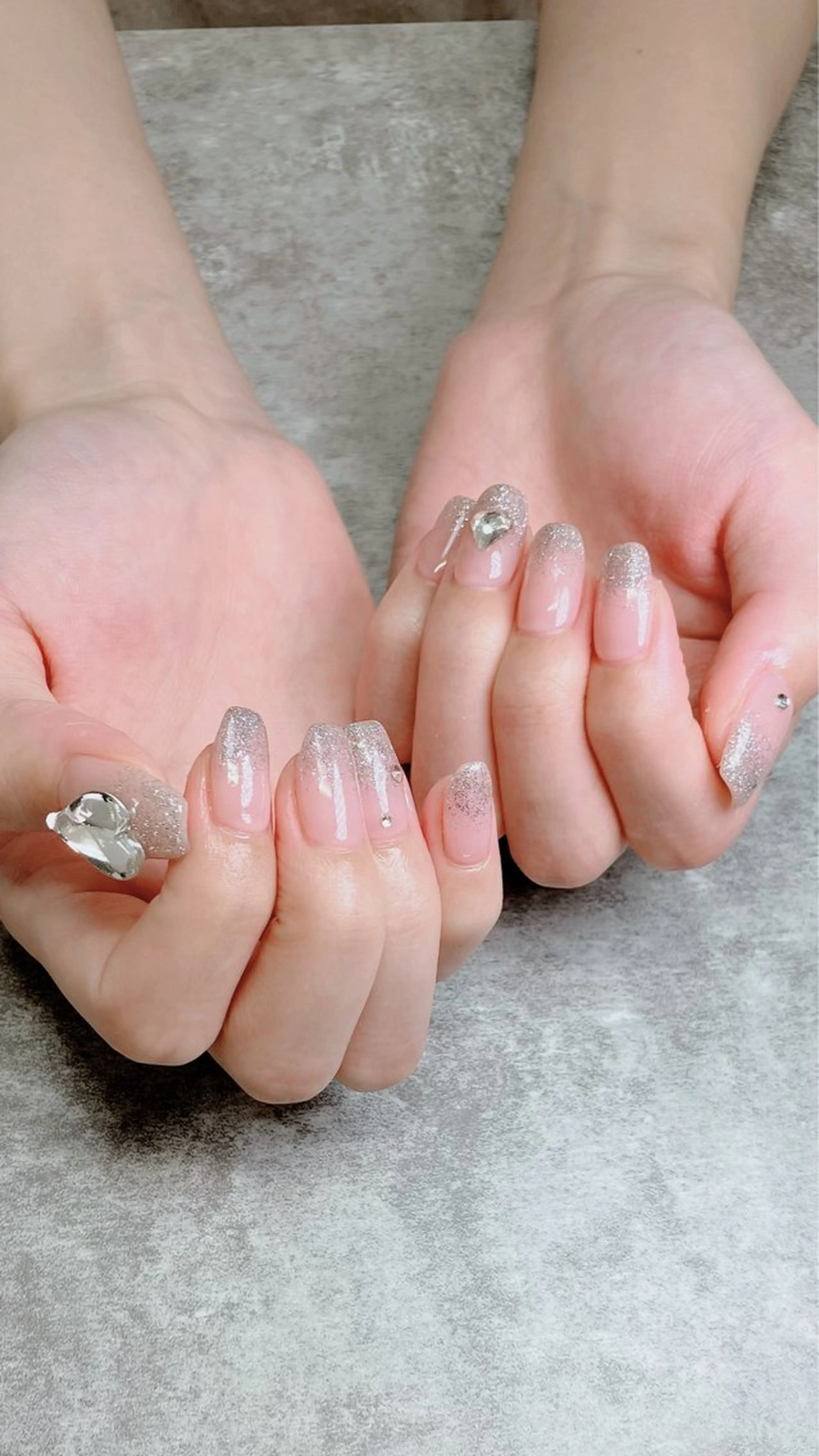 ネイル ハンドネイル ハンドケア shino🌟 痛ネイルのネイルデザイン