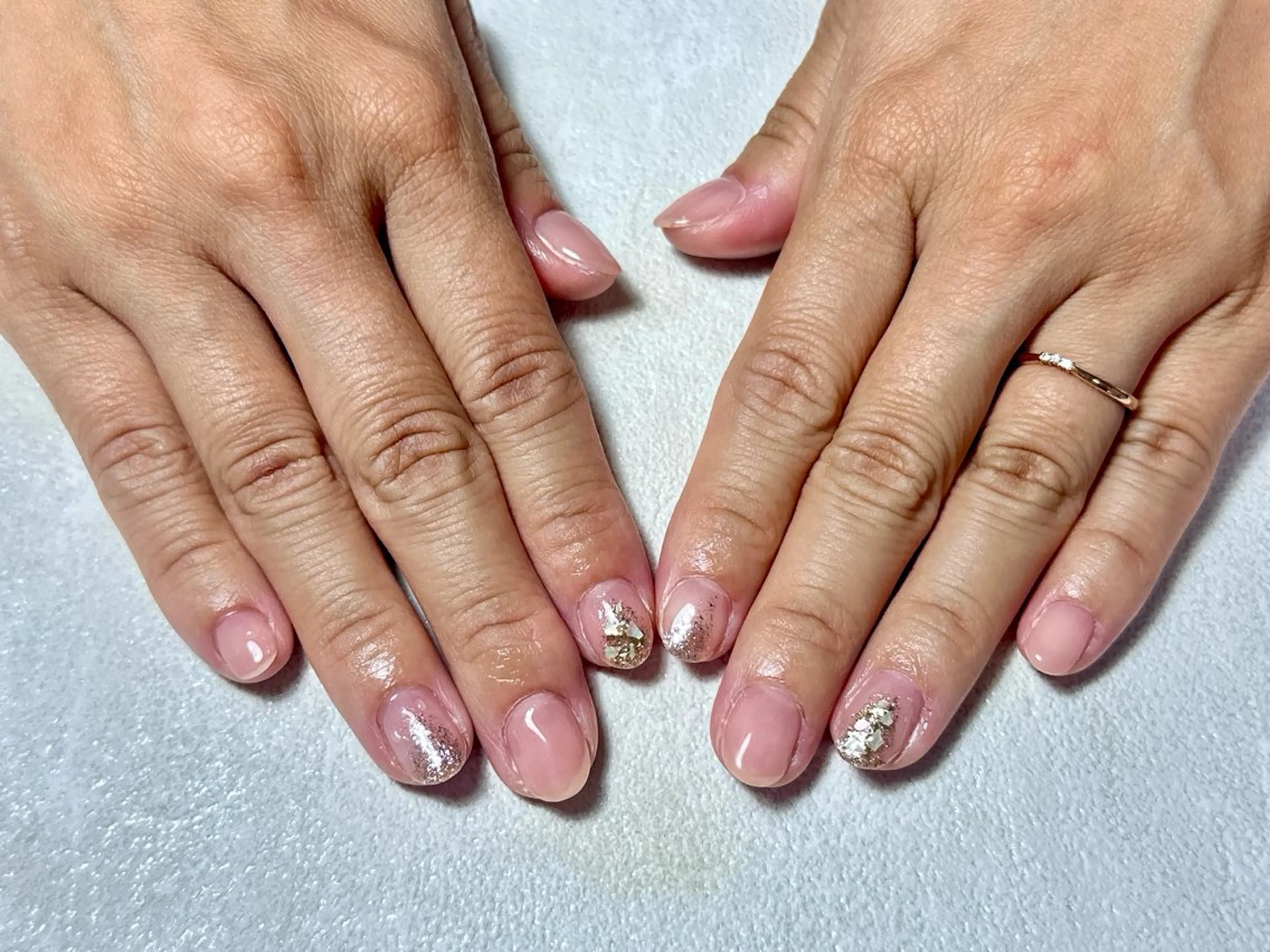 ネイル オーロラネイル フットネイル フレンチネイル ジェルネイル マグネットネイル ハンドネイル mogunail &blowのネイルデザイン