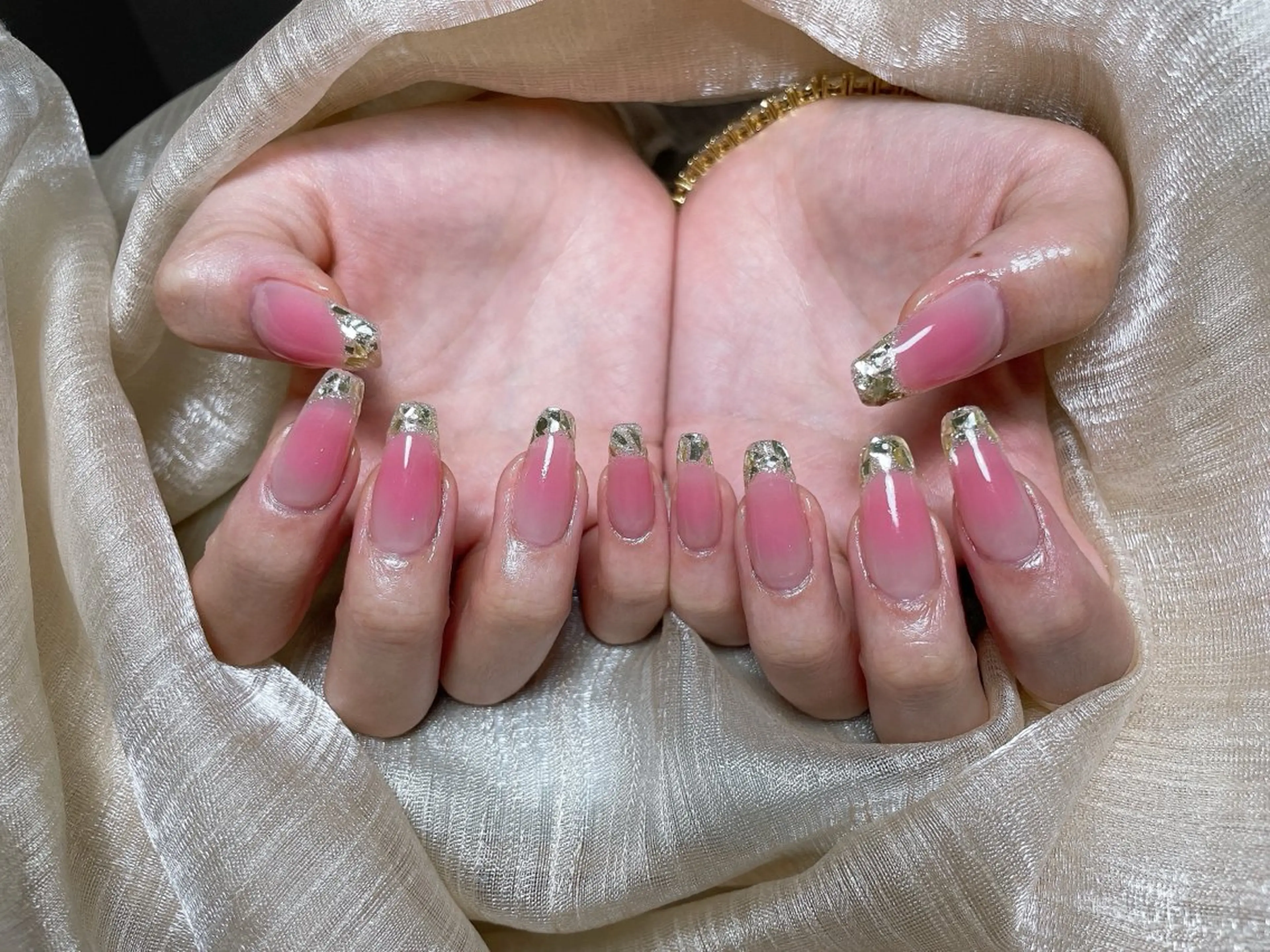 ネイル ハンドネイル ハンドケア モナ& あきのネイルデザイン