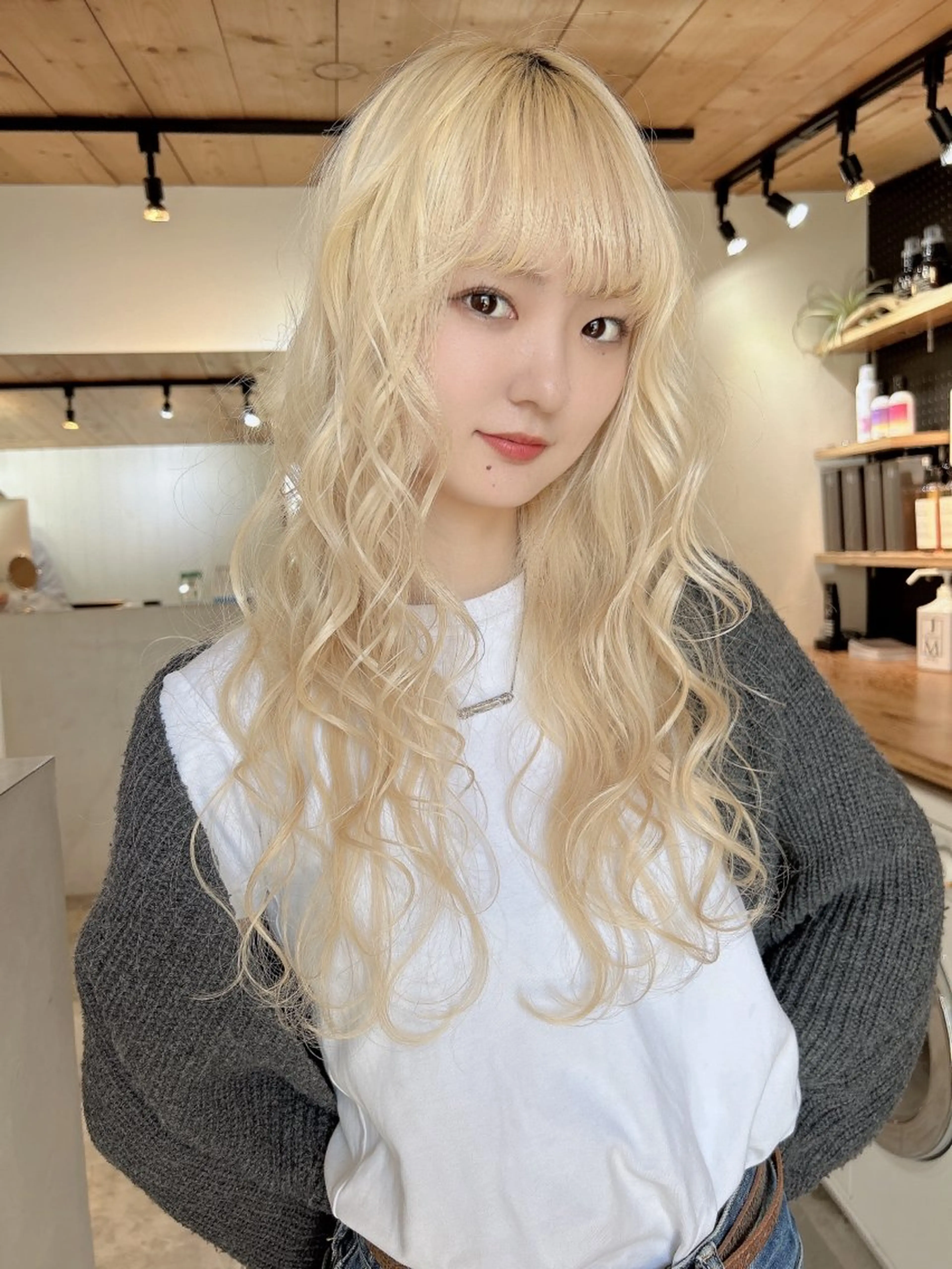 ロング カラー メンズ ブロンド カット ヘアカラー トリートメント 🧸艶々韓国ヘア 🧁mizunaのヘアスタイル