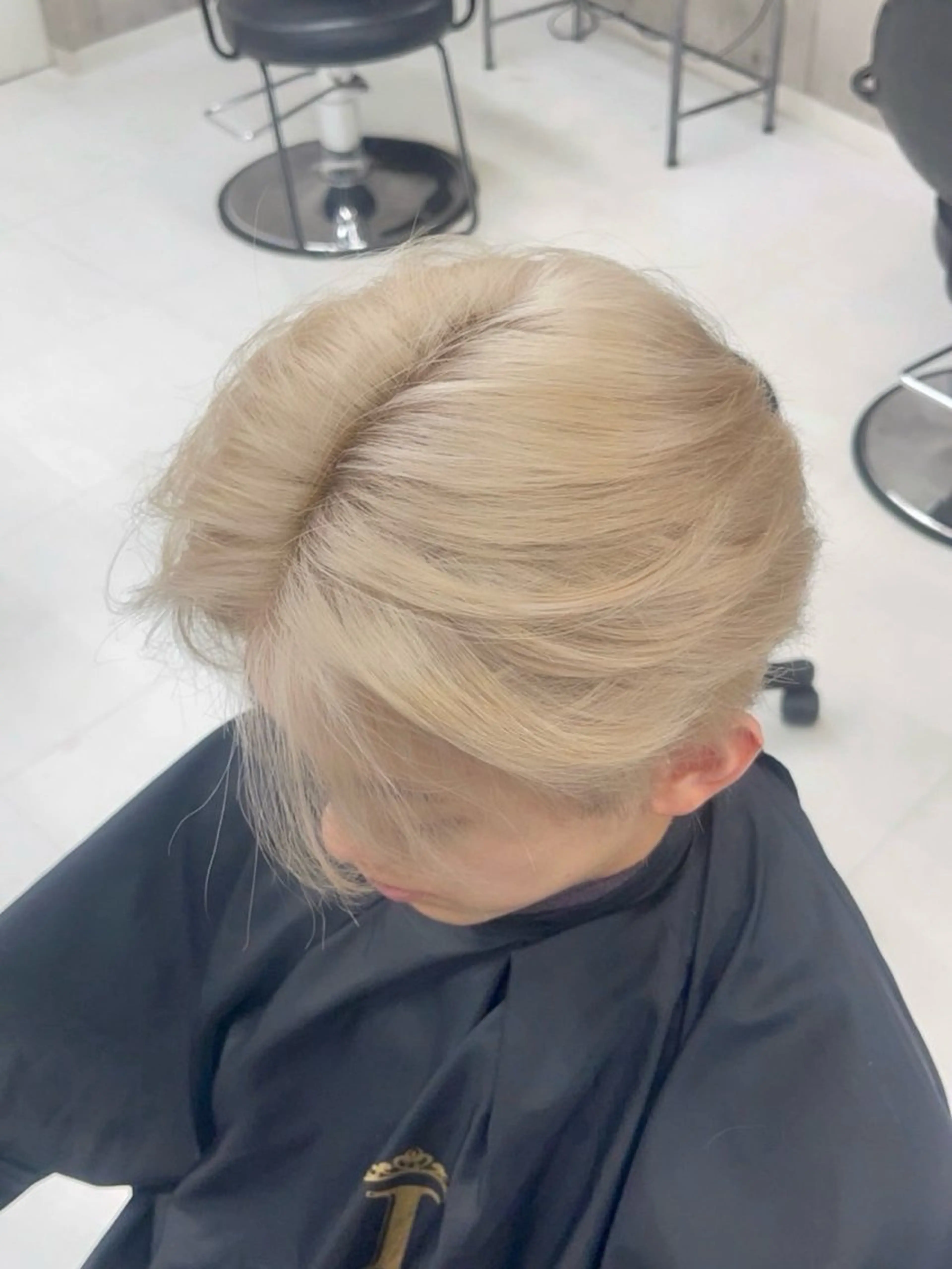 ミディアム カラー パーマ ヘアアレンジ メンズ キッズ カット ヘアカラー トリートメント レイヤー×ハイトーン / mihana🪐のヘアスタイル