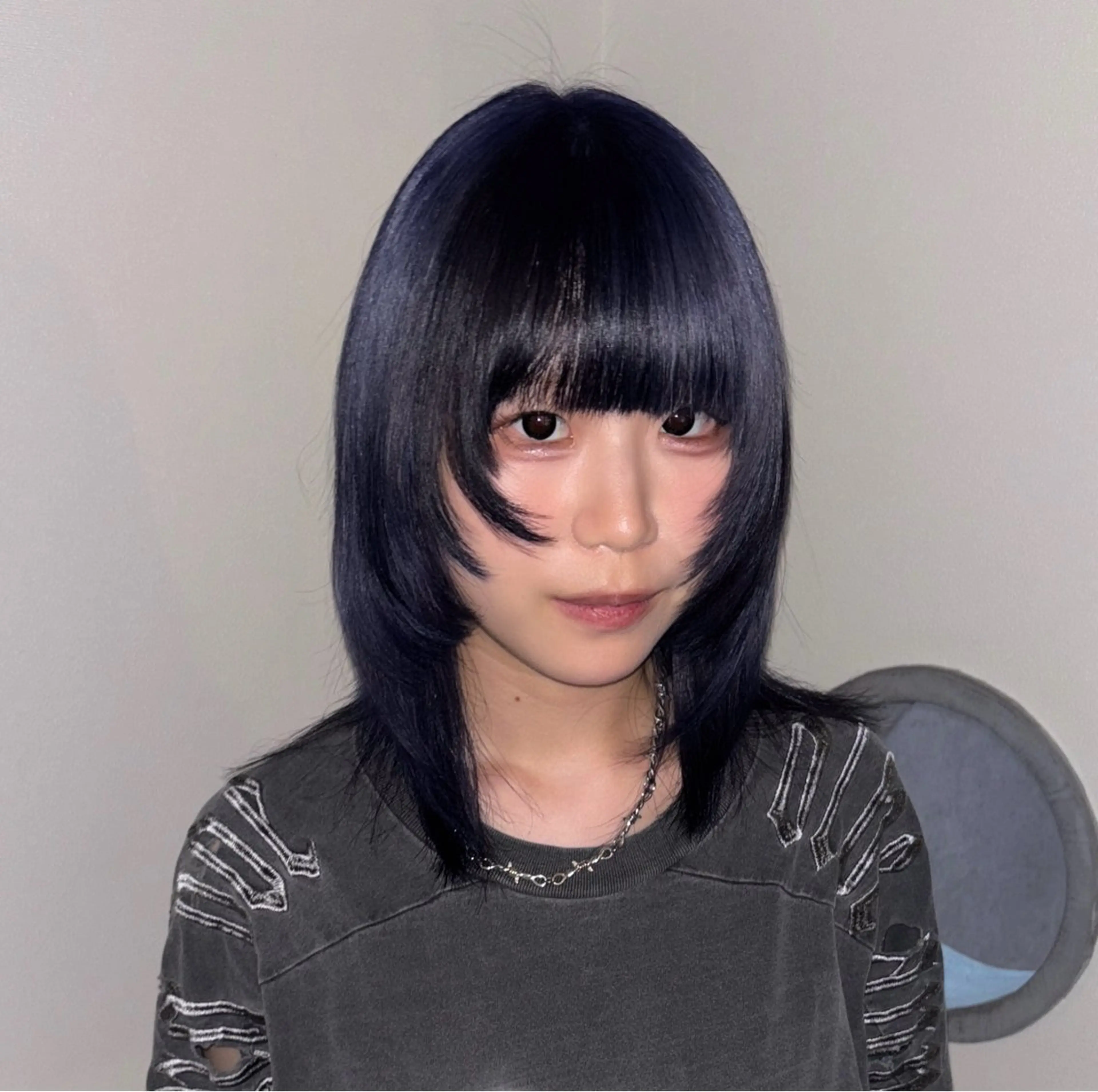 ミディアム ヘアカラー トリートメント にちか /似合う個性派カラーのヘアスタイル