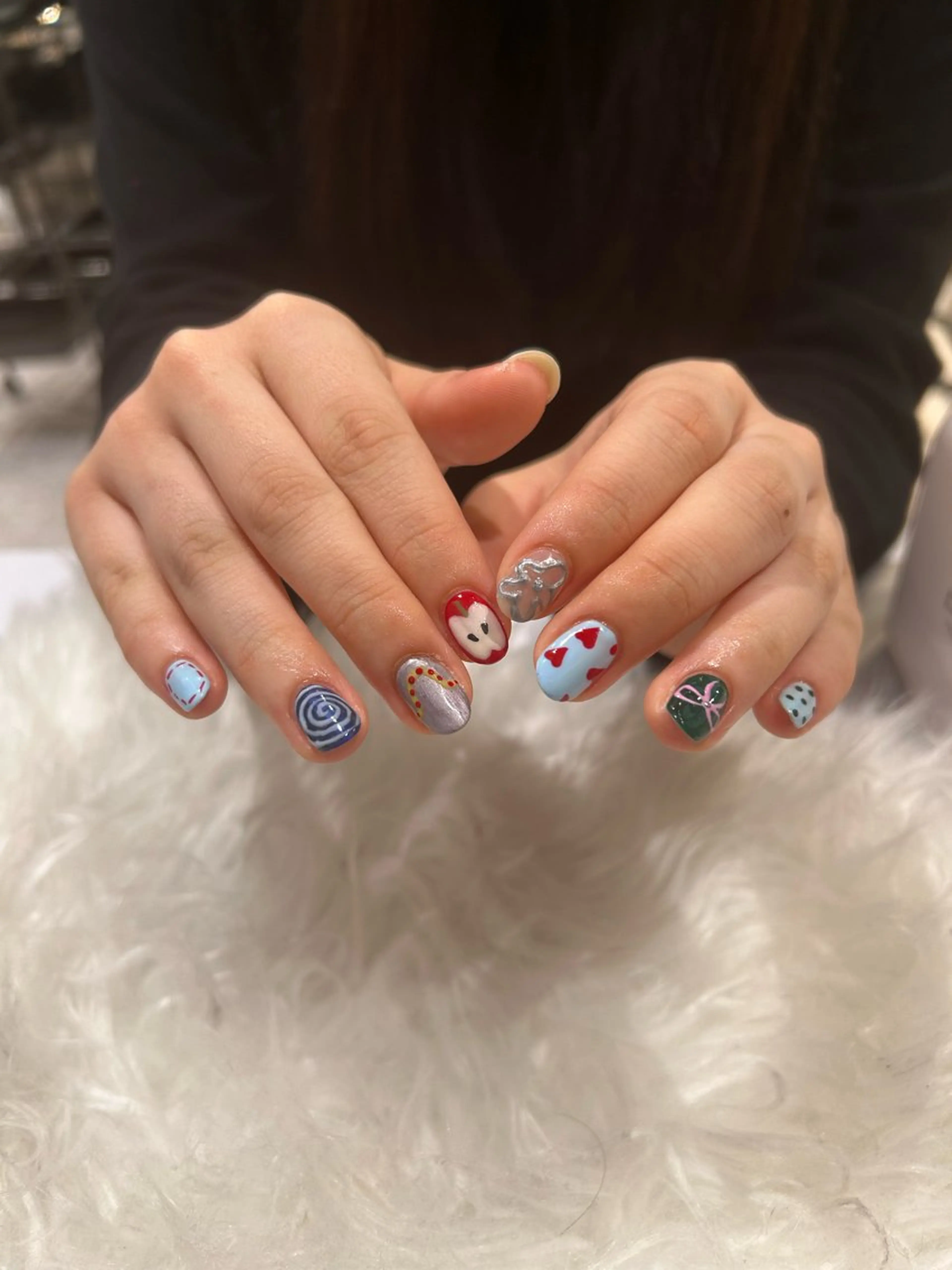 ネイル ハンドネイル ♡ハイトーン★ ネイル/しの♡のヘアスタイル