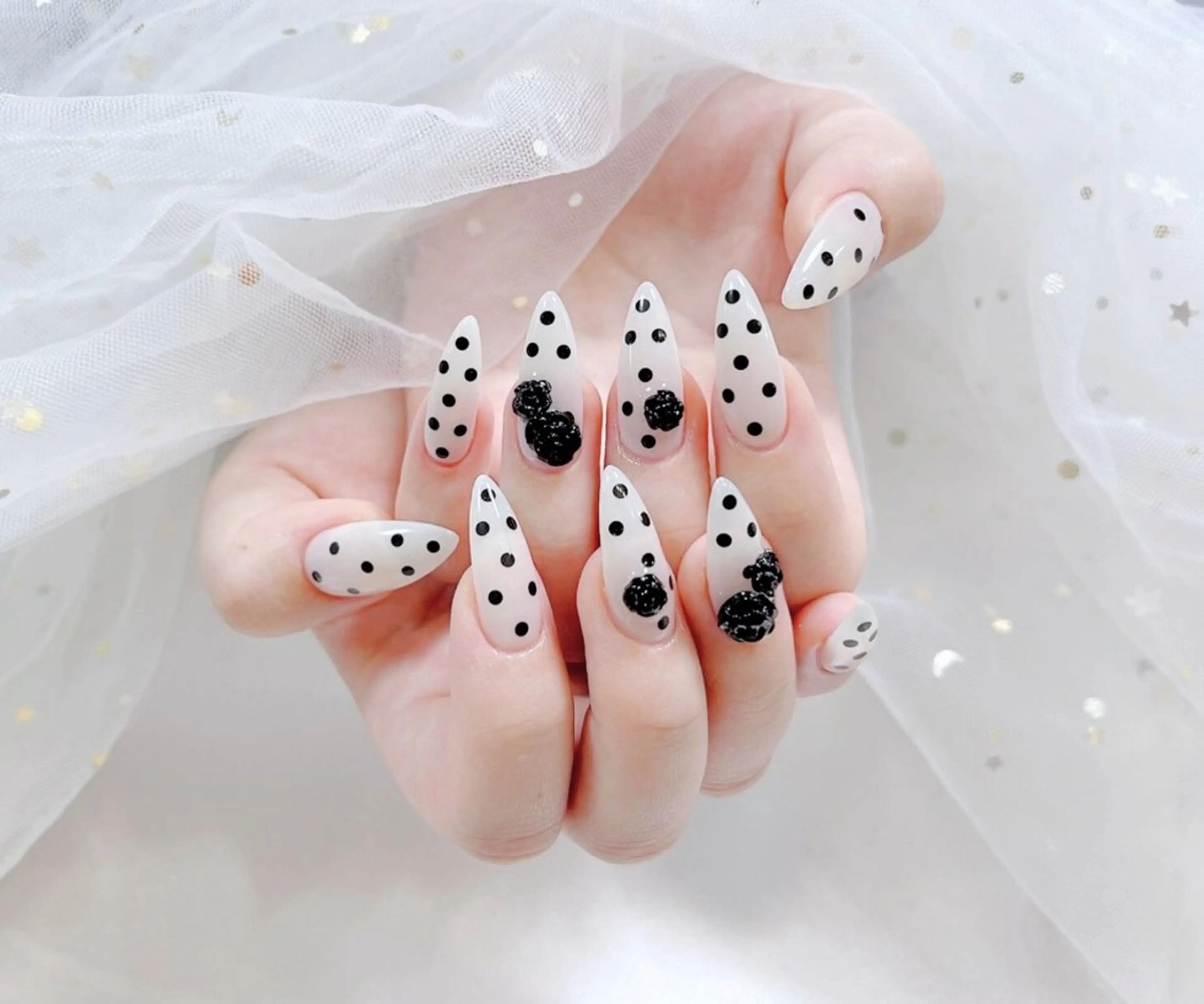 ネイル ボルドー チークネイル ドット フレンチネイル ジェルネイル ハンドネイル ╹◡╹Mimoミモ Eye&Nailのマツエク・マツパデザイン
