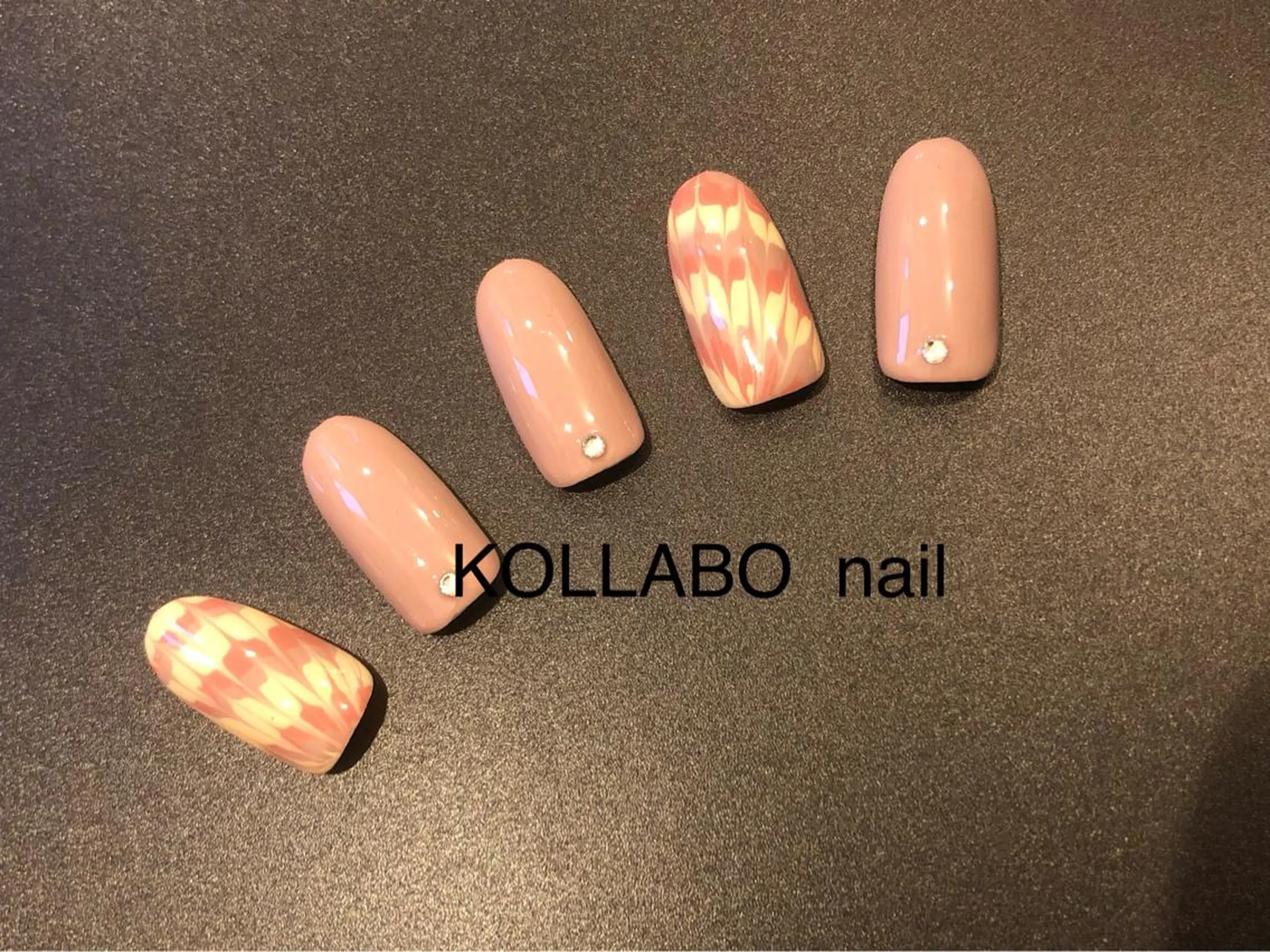 ネイル KOLLABO nailのネイルデザイン