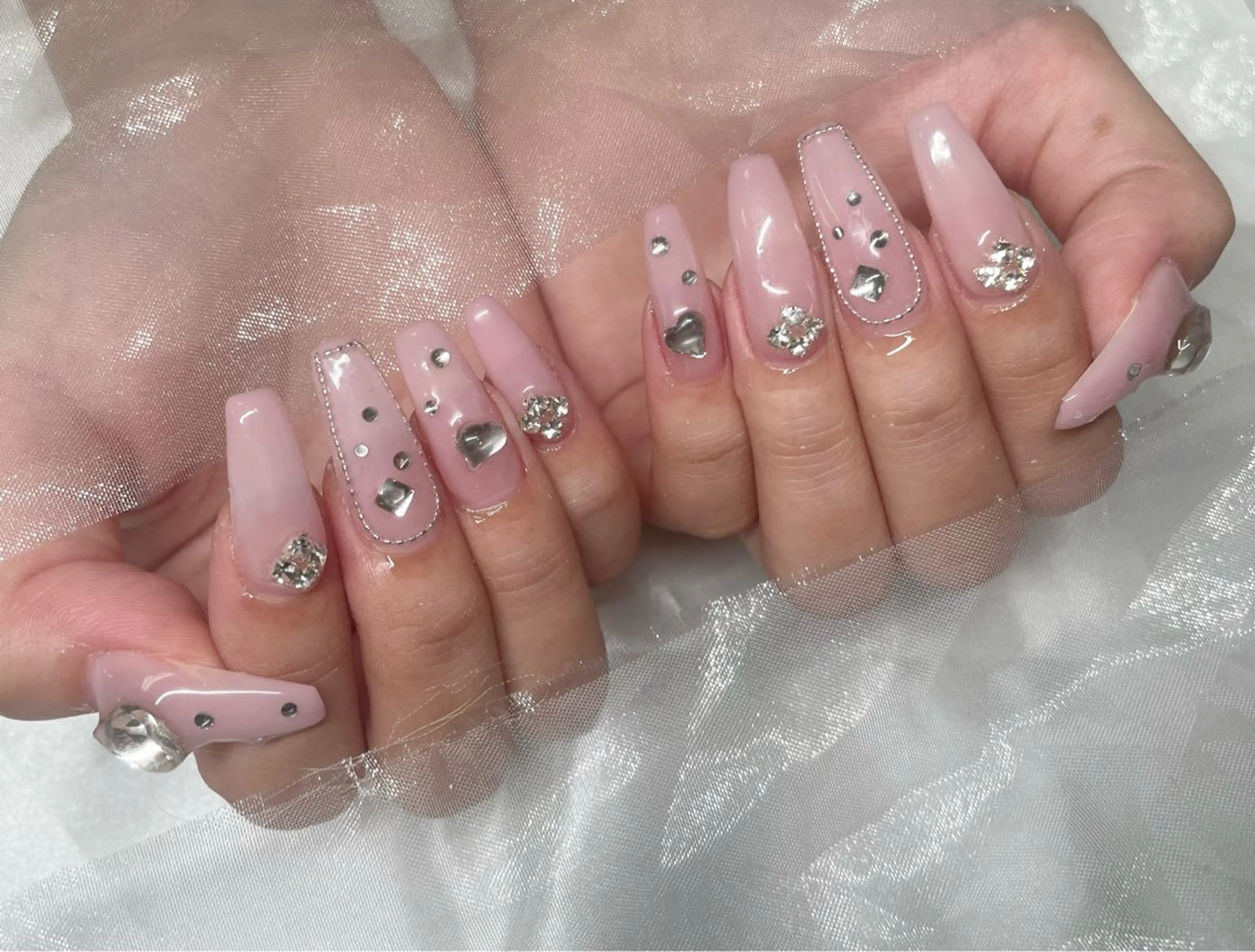 ネイル ハンドネイル Roi〈ロワ〉 Minakoのネイルデザイン