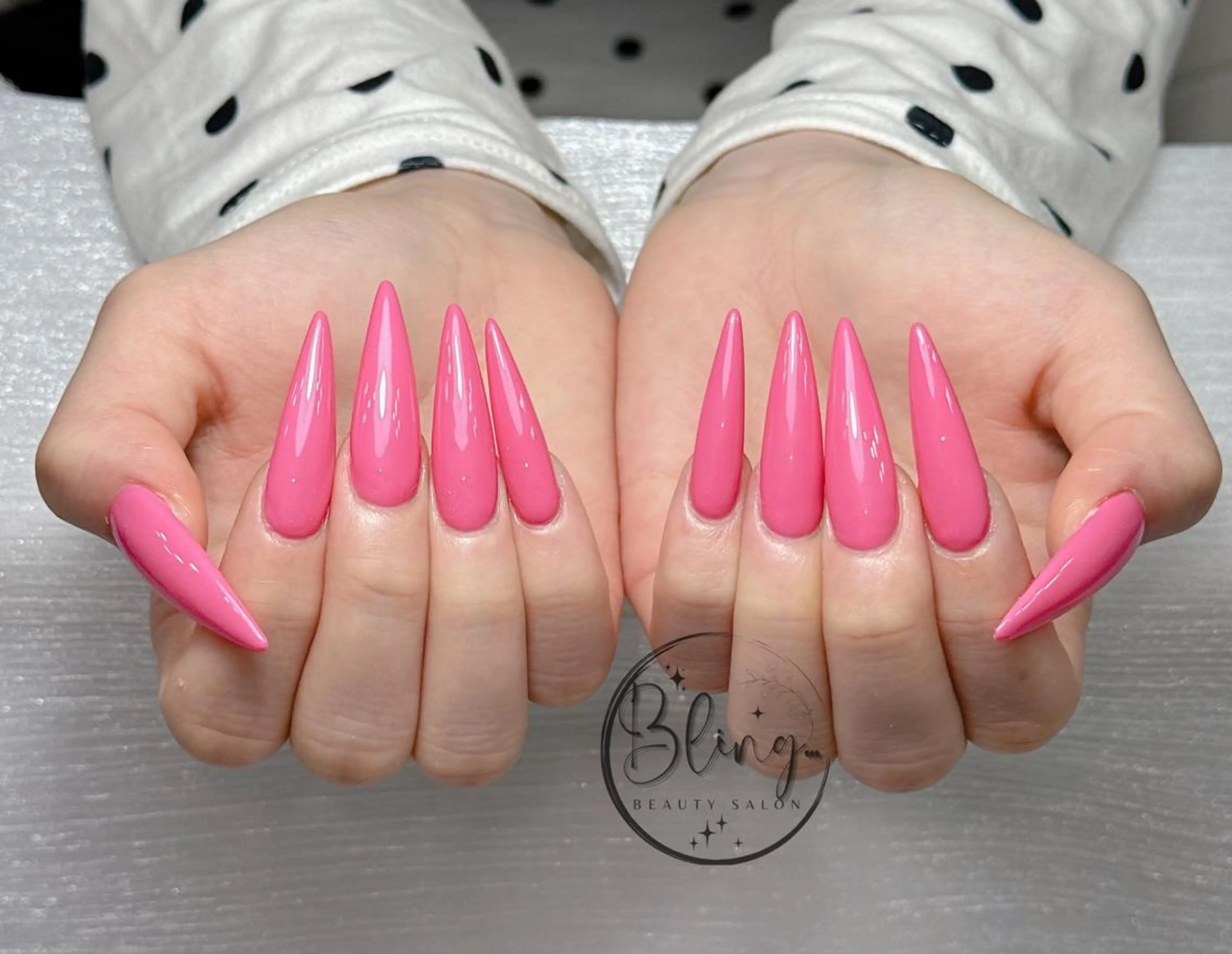 ロング 韓国風ヘア 高橋 ユキのネイルデザイン