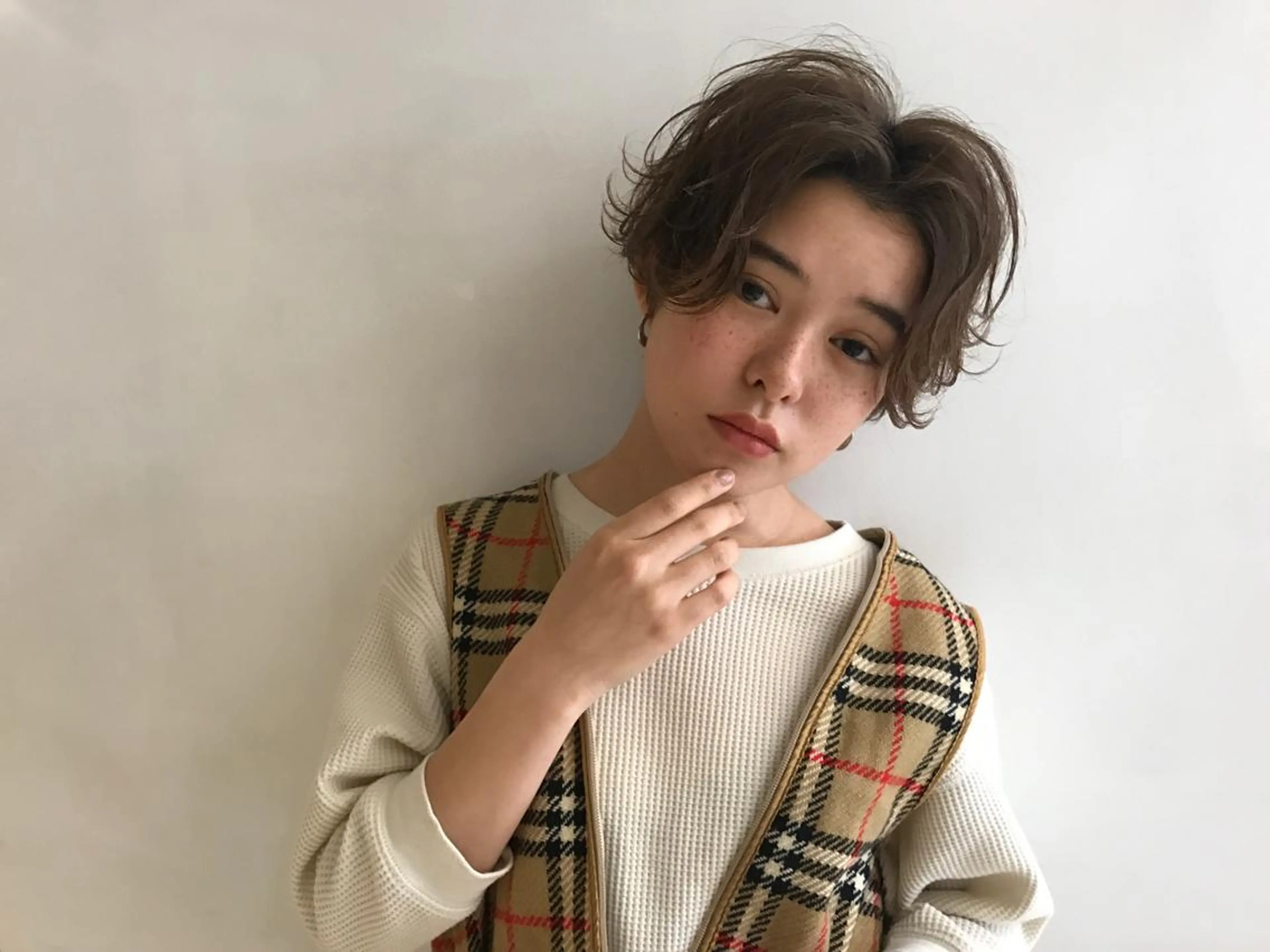 ショート カラー パーマ ヘアアレンジ ハンサムショート ショートヘア 小顔カット カット ヘアセット 松田 亮葉のヘアスタイル