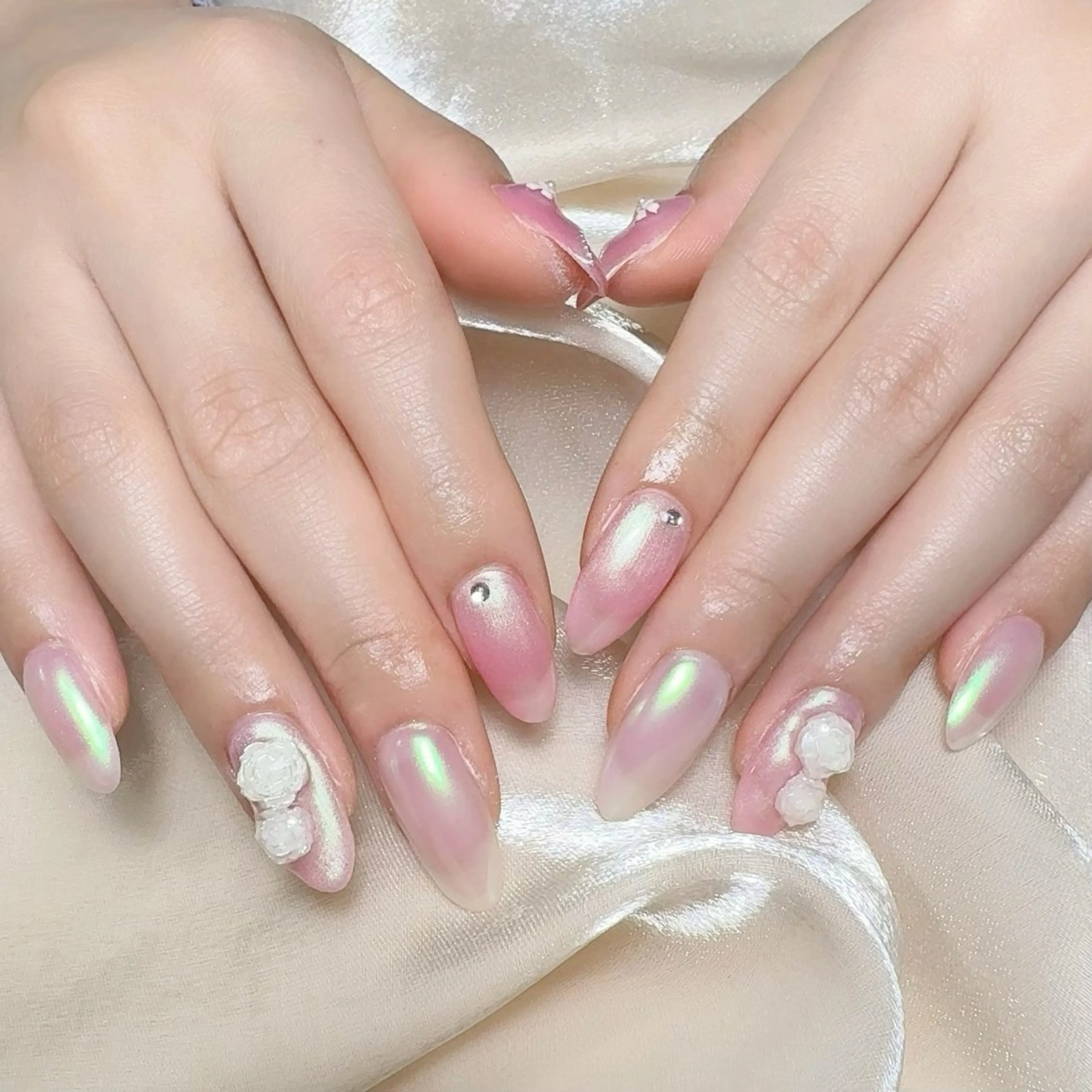 メンズ ネイル メンズ韓国風 アートネイル オーロラネイル ガーリー キラキラネイル ハンドネイル Nail salon 木にいるのネイルデザイン