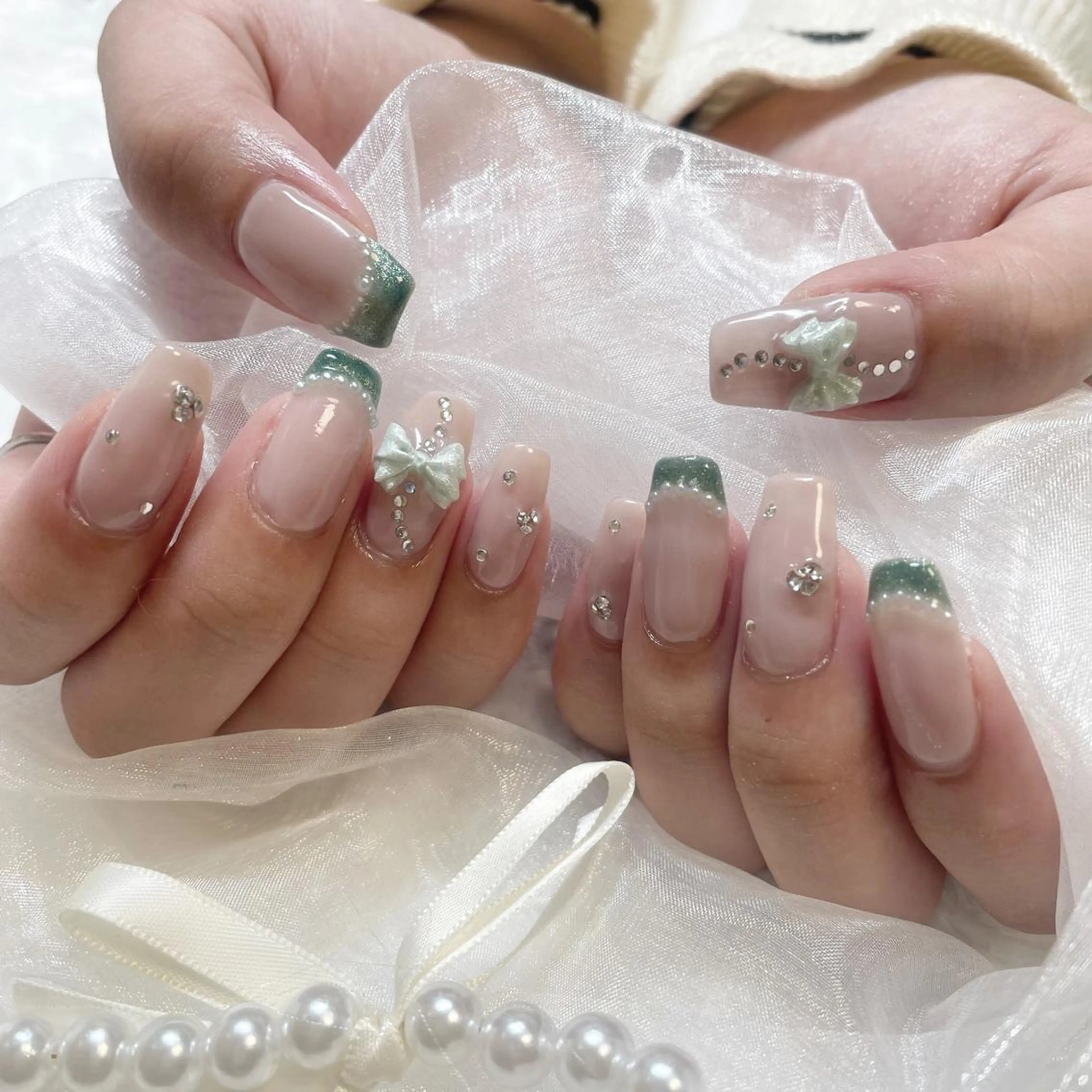 ネイル ジェルネイル 韓国ネイル 持ち込み ワンカラーネイル ワンホンネイル ハンドネイル fiore nail 🦋のネイルデザイン