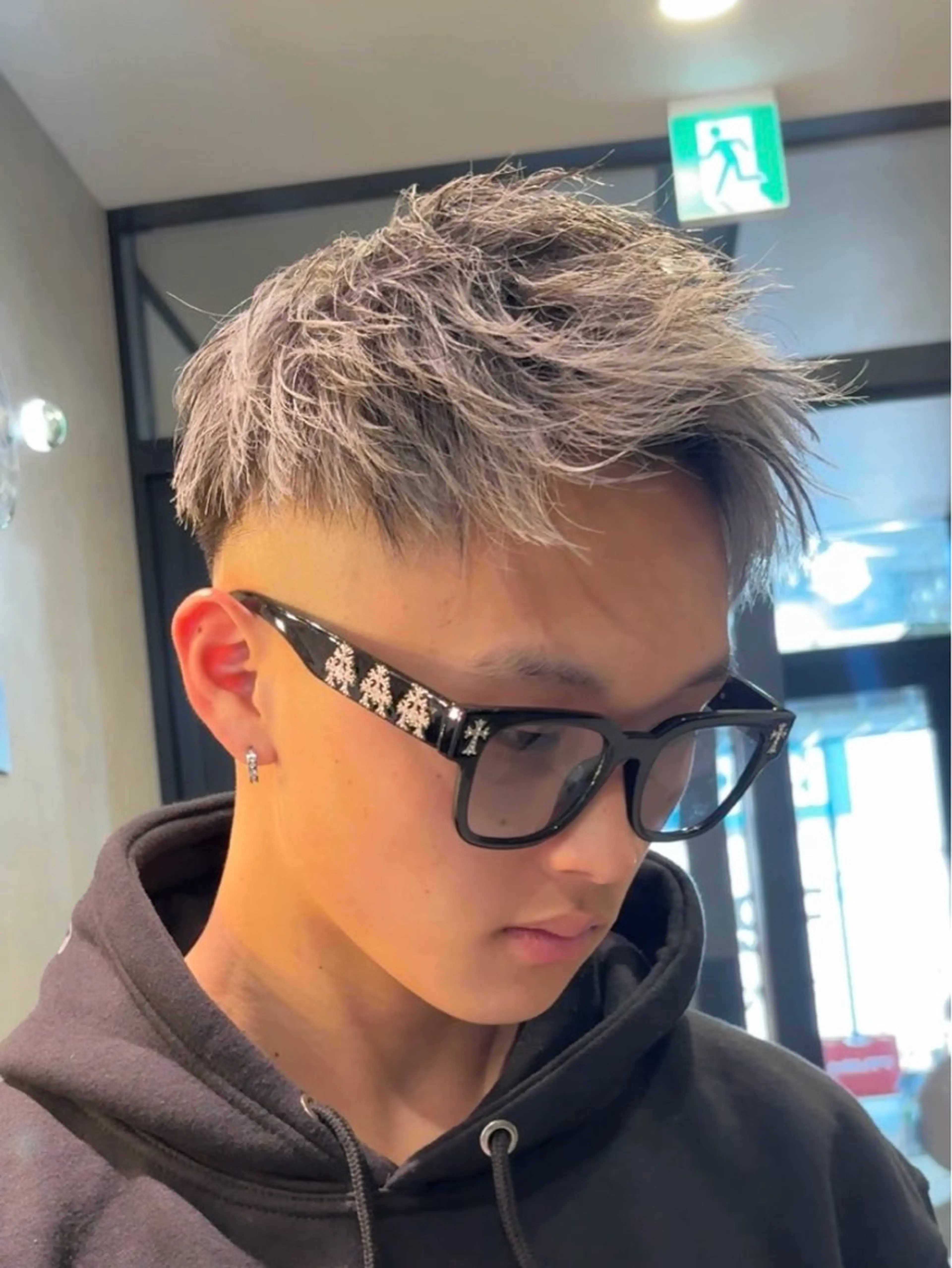 ショート メンズ カット ヘアカラー 💋ホワイトメッシュ /パーマ/メンズ💋のヘアスタイル