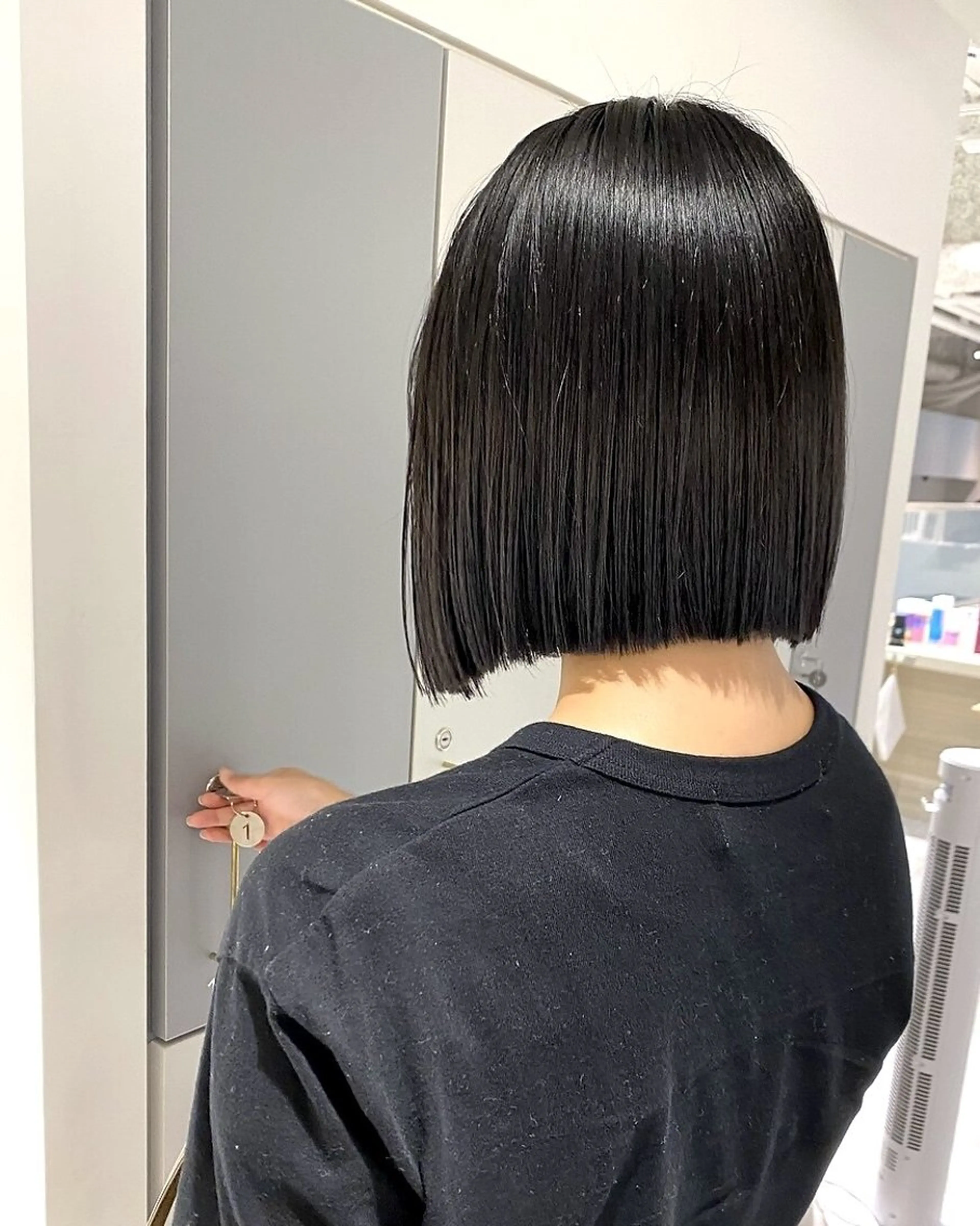 ショート カラー LOVESTOIKE 井上つぐみ/透明感のヘアスタイル