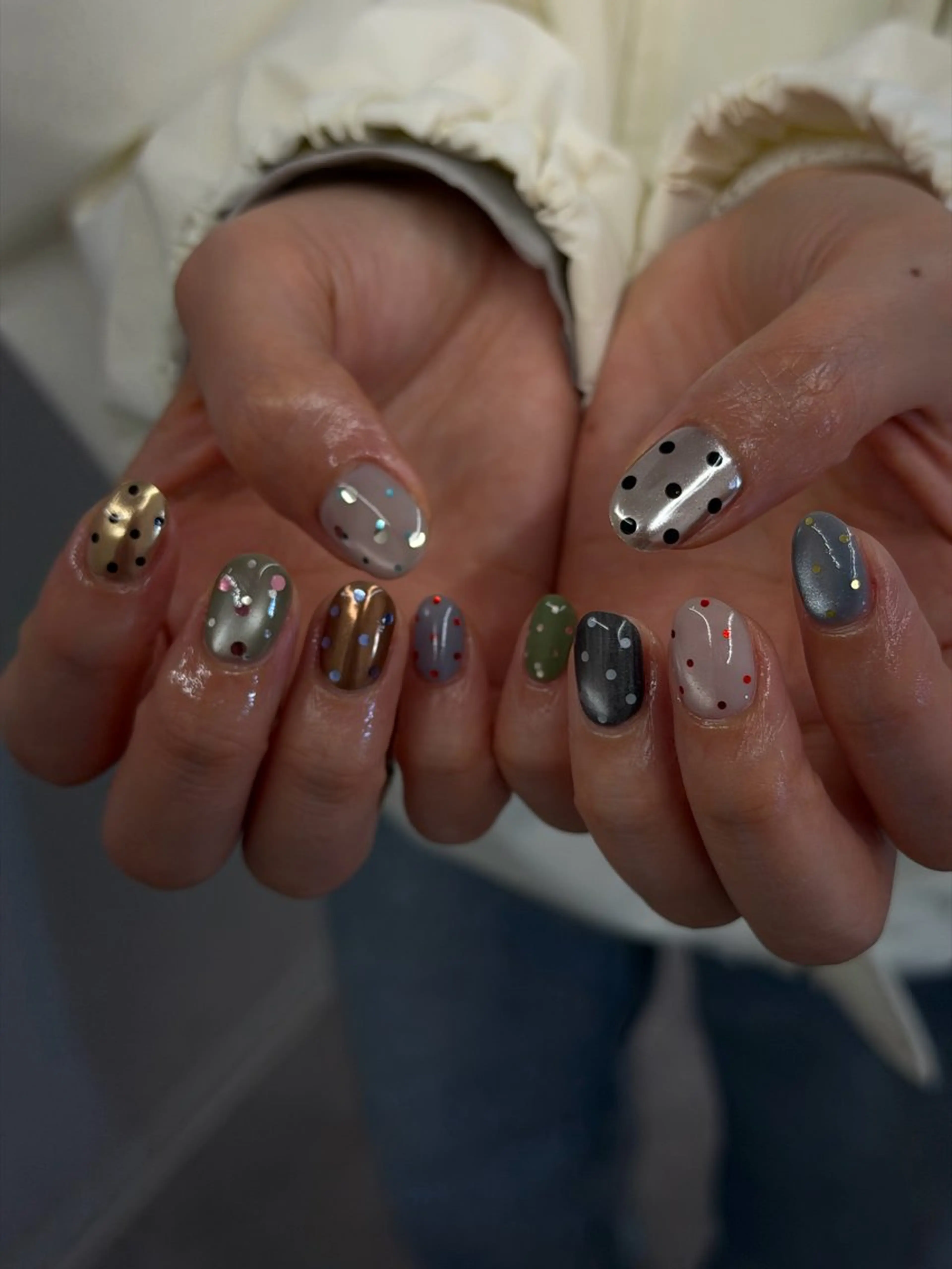 ネイル ドット ジェルネイル キラキラネイル マグネットネイル ミラーネイル ハンドネイル ハンドケア Bana_ Nailのネイルデザイン