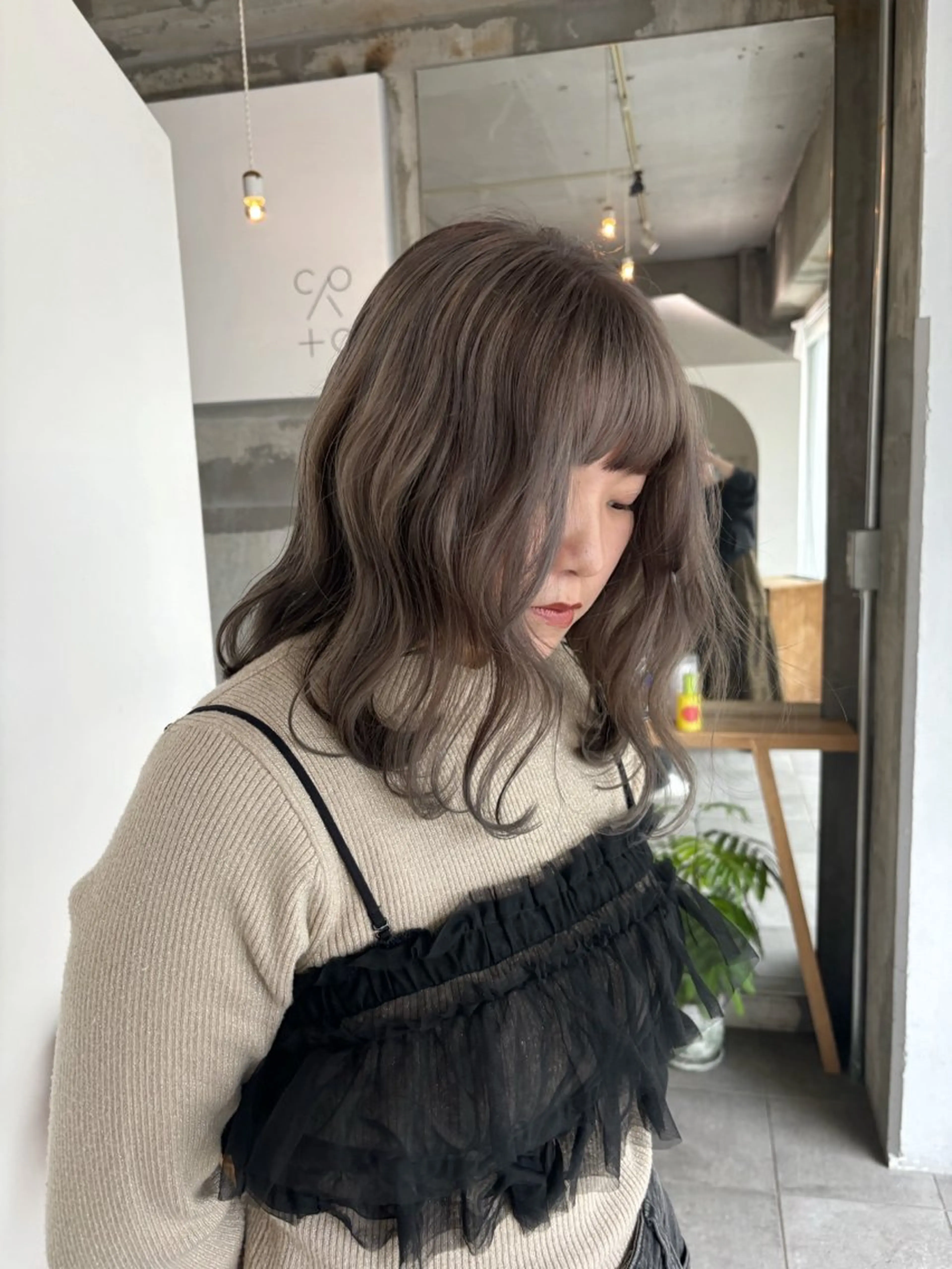 ミディアム カラー mirai/レイヤー ボブ/デザインのヘアスタイル