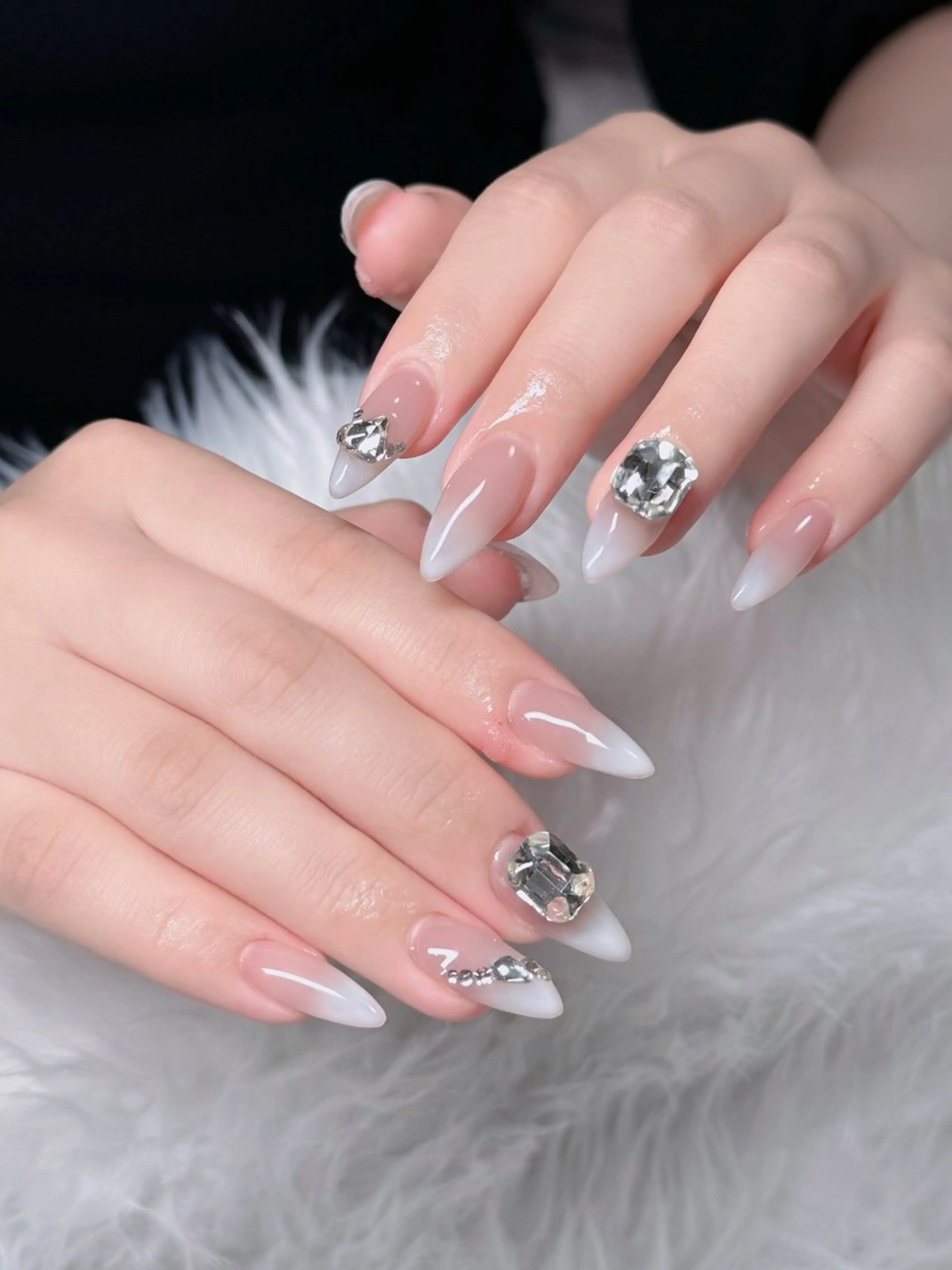 ネイル オーロラネイル フレンチネイル ジェルネイル ハロウィン 韓国ネイル ハンドネイル neco H.babynailのネイルデザイン