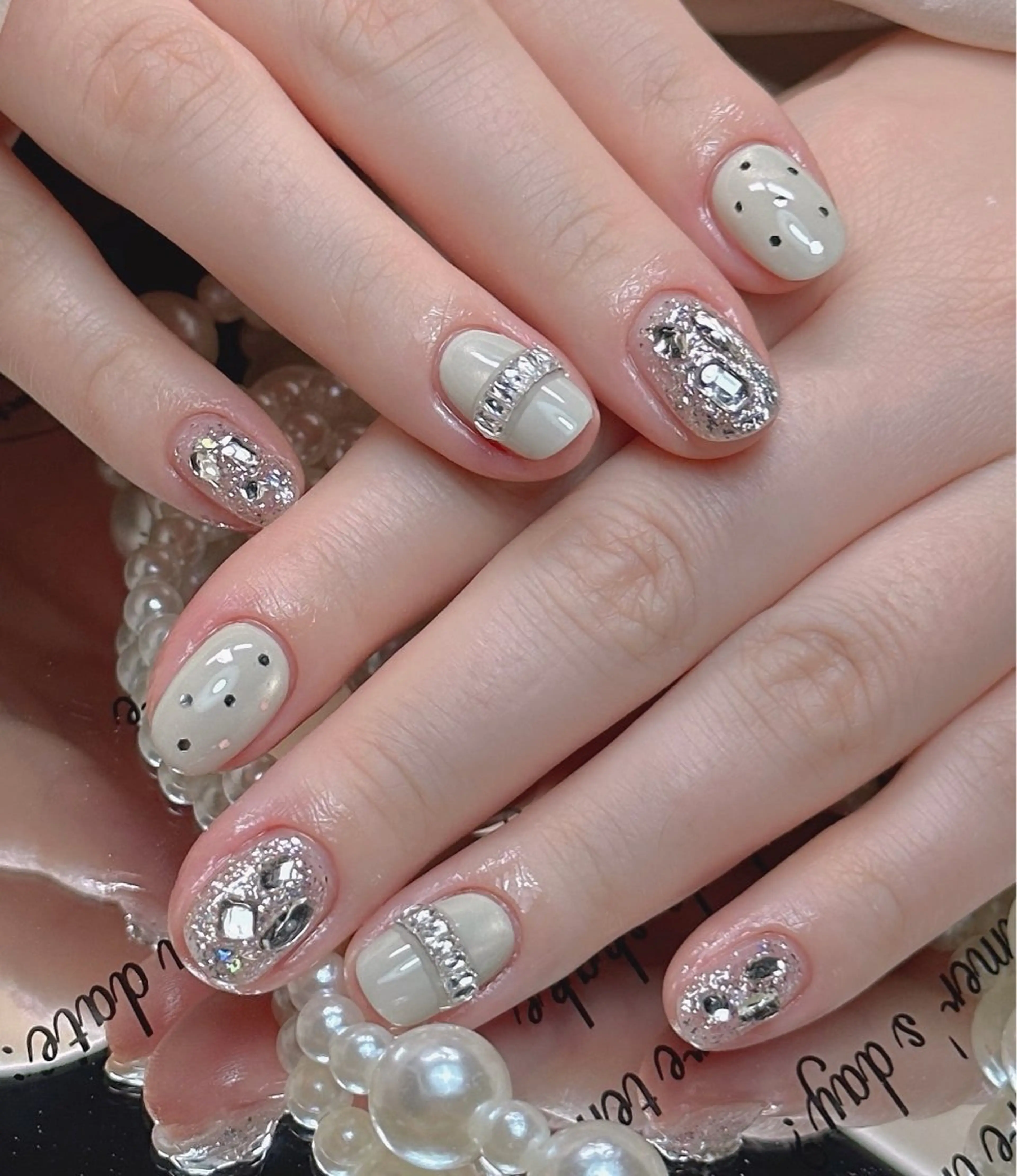 ネイル べっ甲ネイル チークネイル 成人式 長さ出し フラッシュネイル ハンドネイル ハンドケア For you. Nail Salonのネイルデザイン