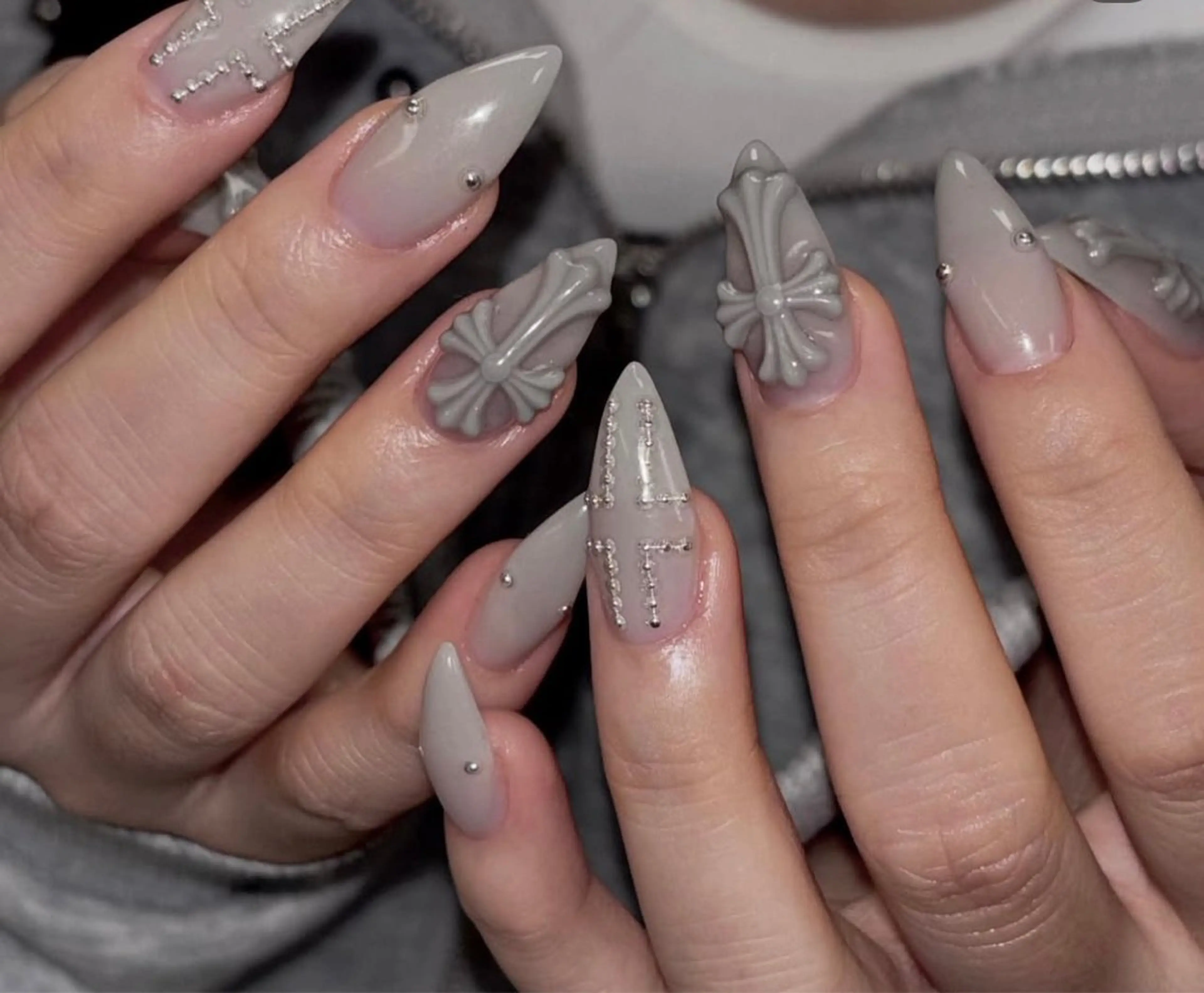 ネイル アートネイル スカルプネイル ストーンネイル ネイルチップ ハンドネイル NiJi Nailsのネイルデザイン