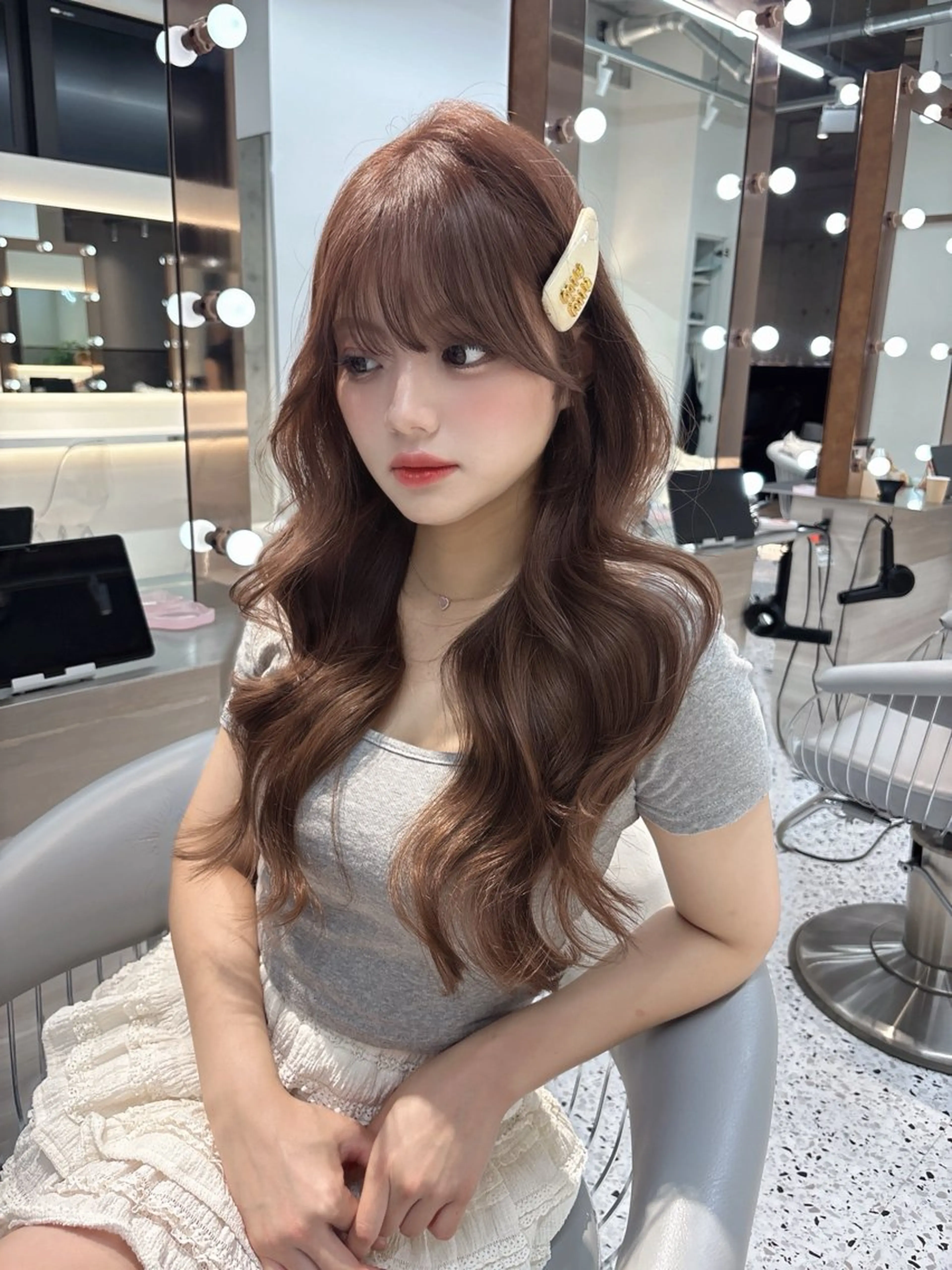 ミディアム カット ヘアカラー rina／ベージュ ワンホン/韓国ヘアのヘアスタイル