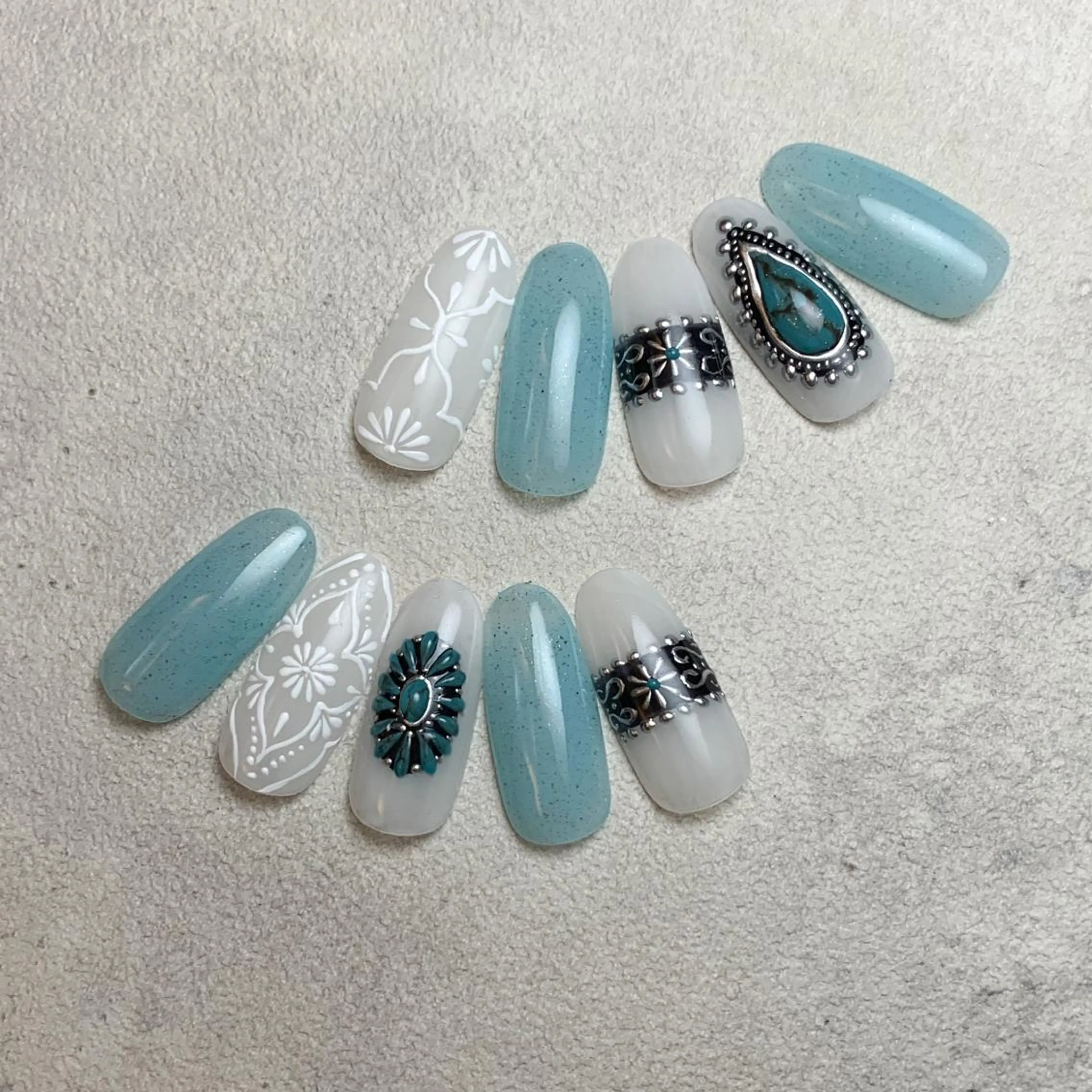 ネイル ハンドネイル FIORITURA aiのネイルデザイン