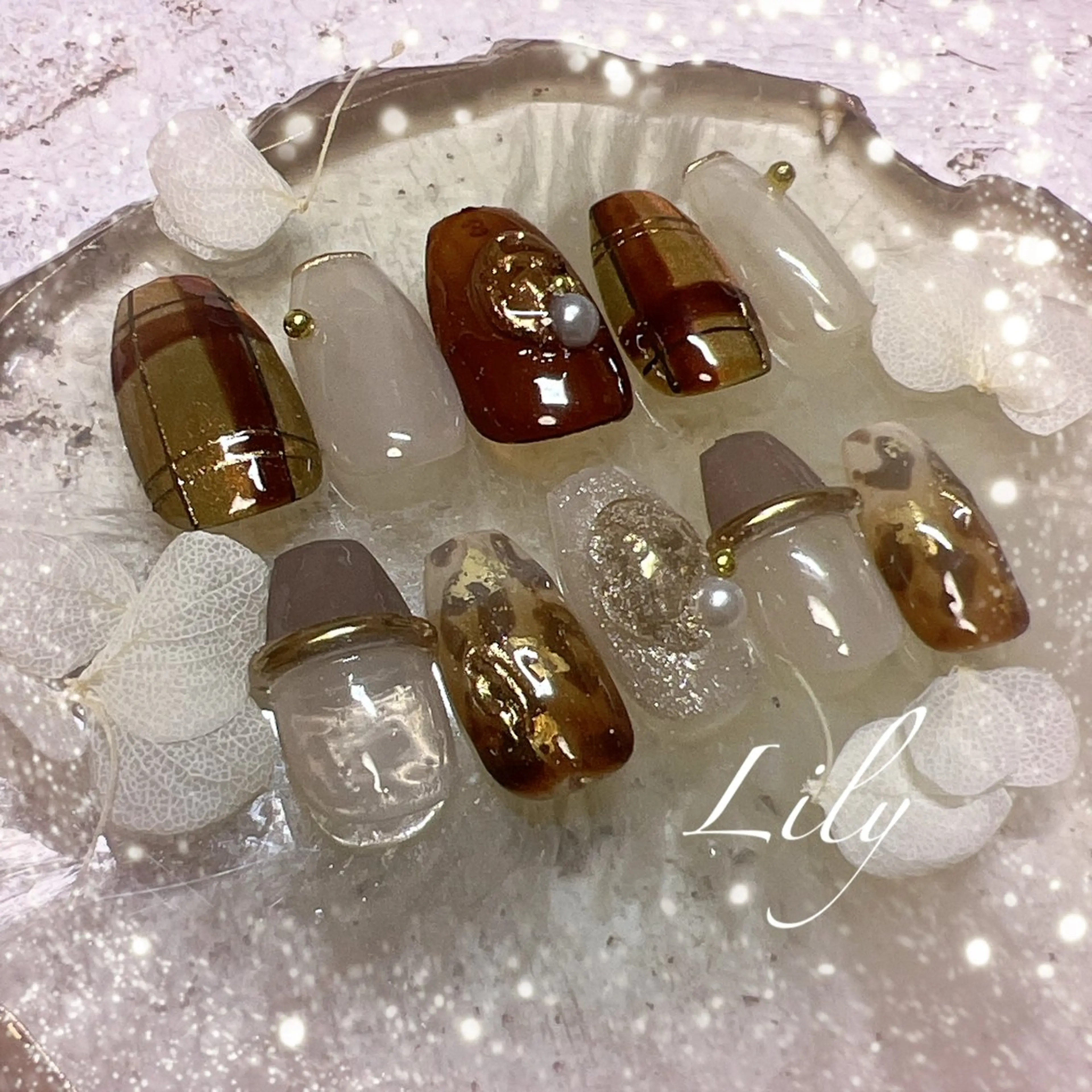 ネイル ハンドネイル Lily*nail 🌻Mii🌻のネイルデザイン