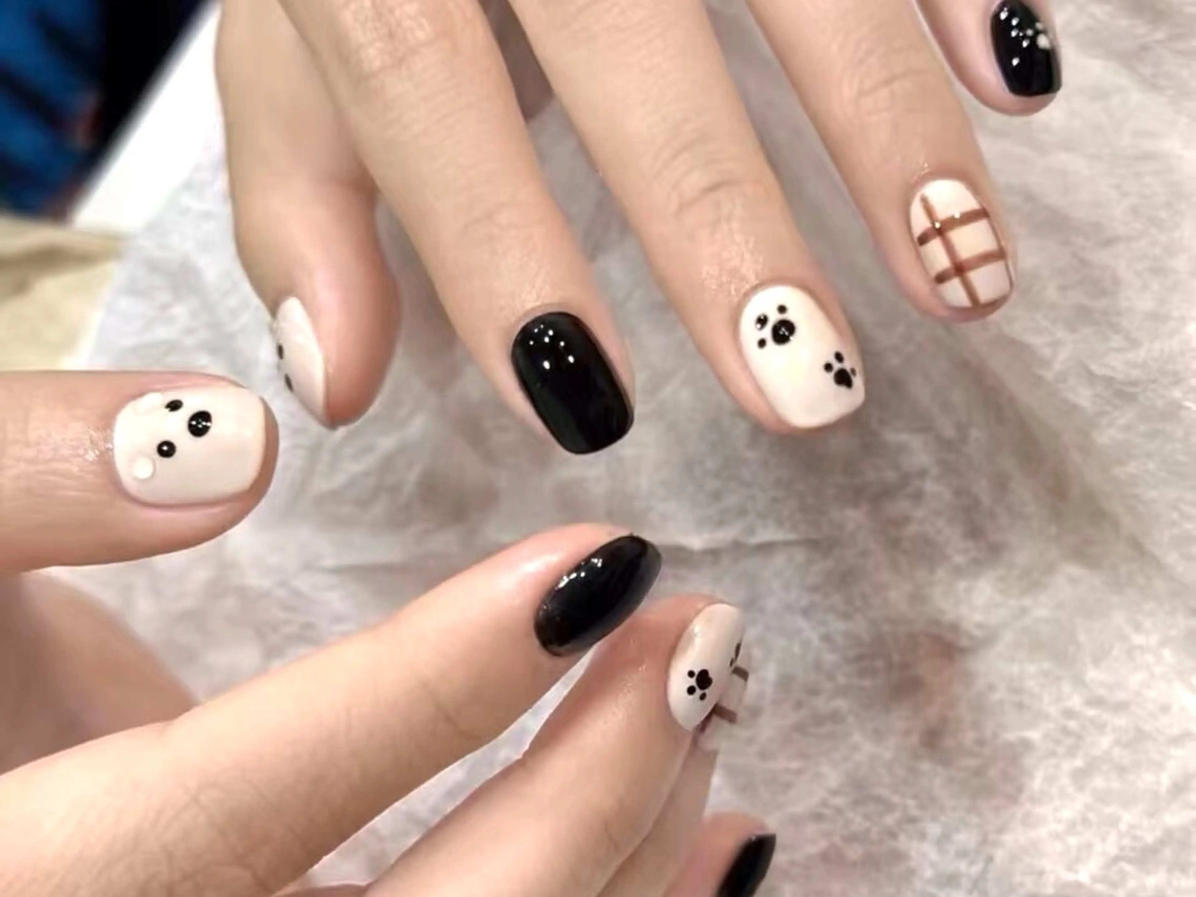 ネイル ハンドネイル ハンドケア DarkHoney 池袋店のネイルデザイン