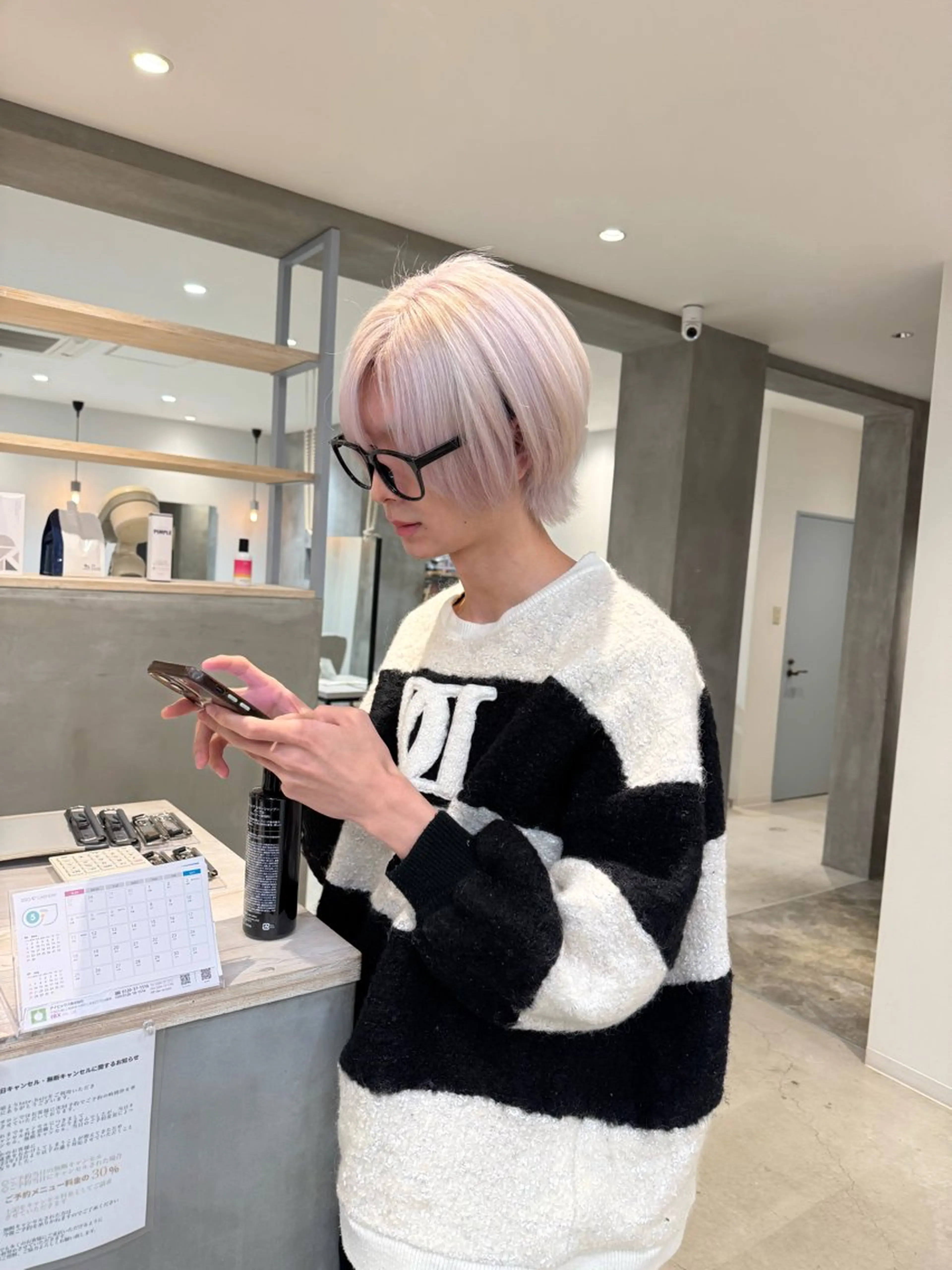 カラー メンズ メンズバレイヤージュ メンズブリーチ メンズハイライト メンズハイトーン メンズパーマ ほの カラー特化/ ブリーチ/ボブのヘアスタイル