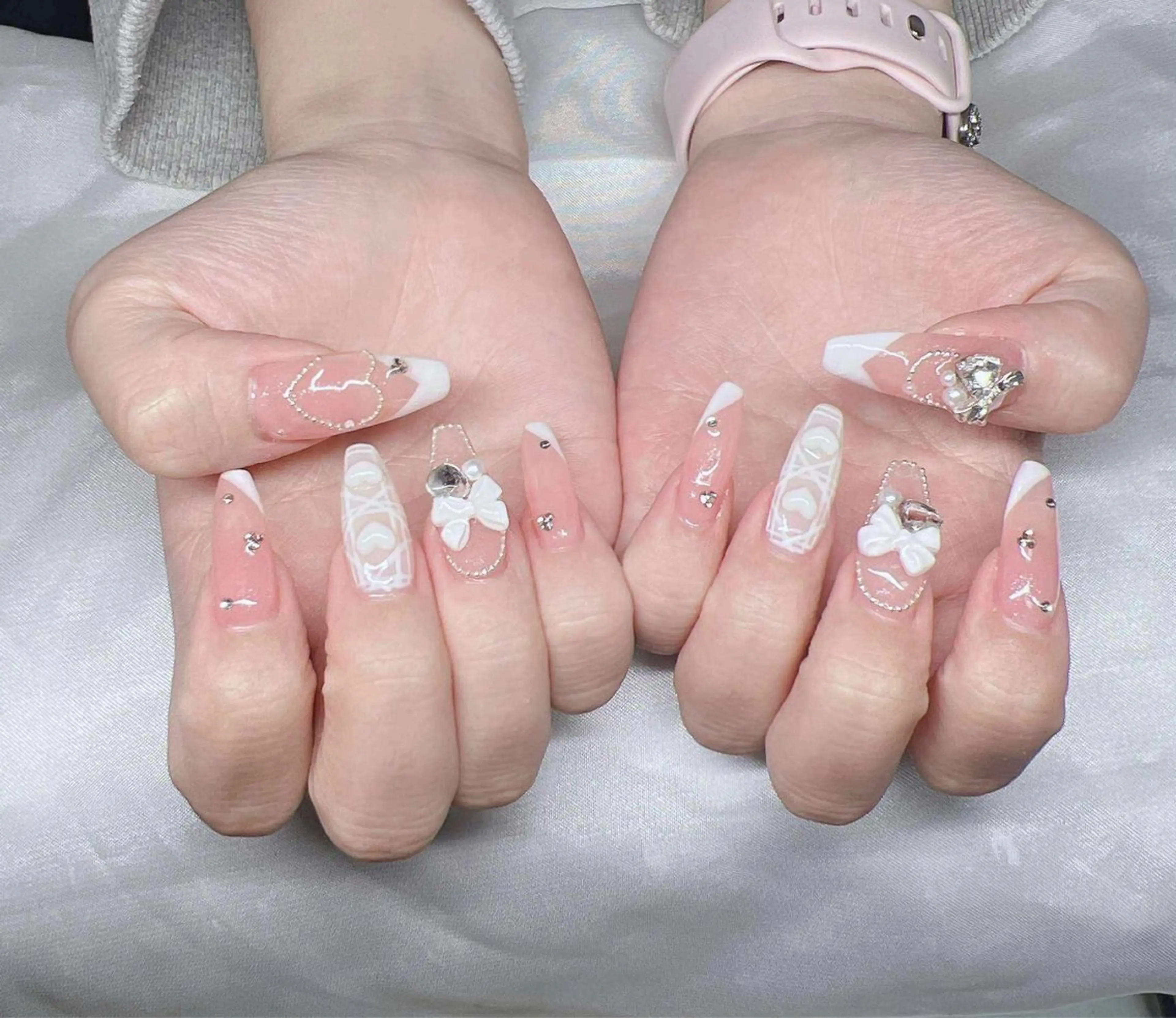 ネイル ハンドネイル Lee Nailsのネイルデザイン