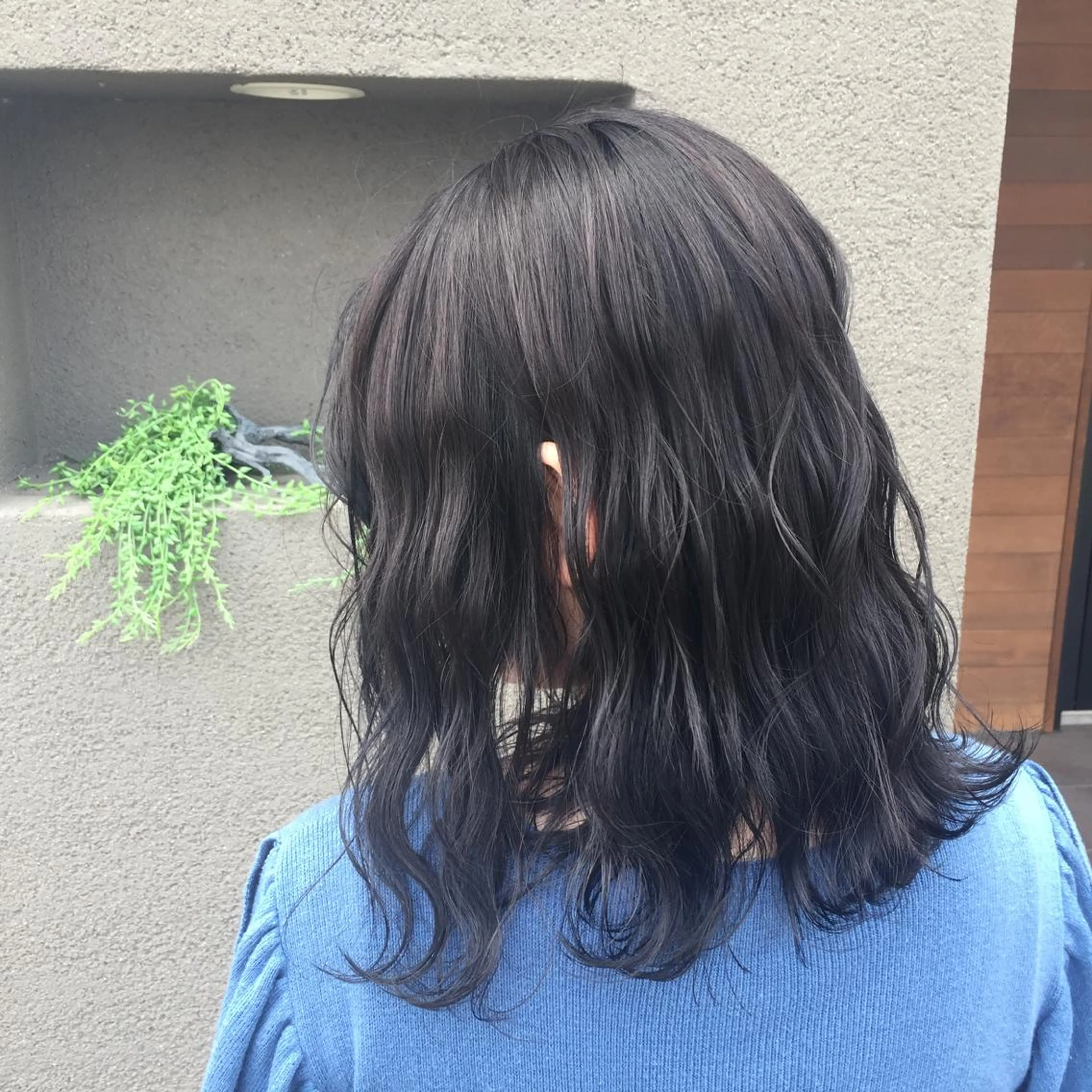 ミディアム maco 艶感ハイトーン🦋のヘアスタイル