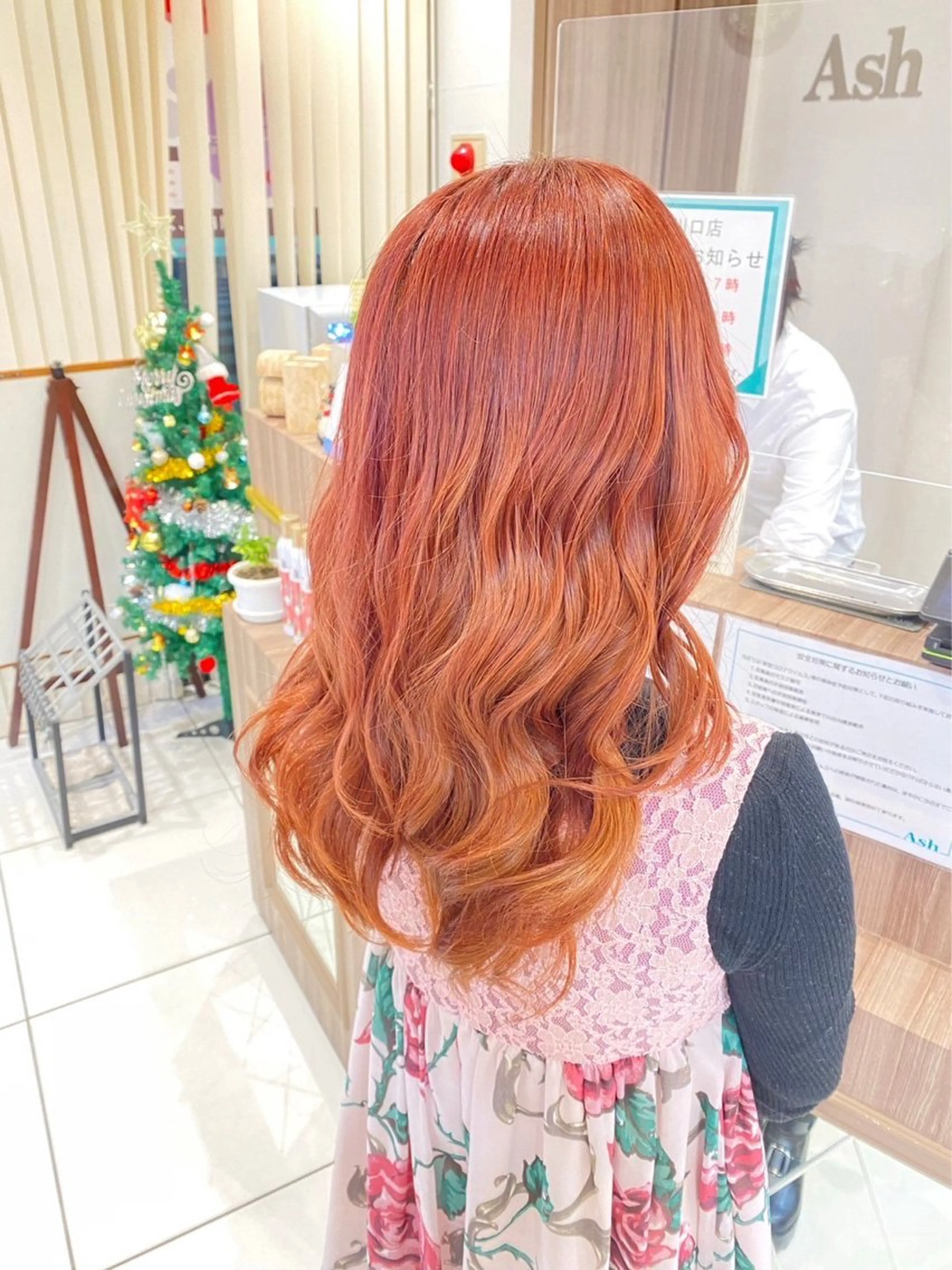 カラー 辻 夏芽のヘアスタイル