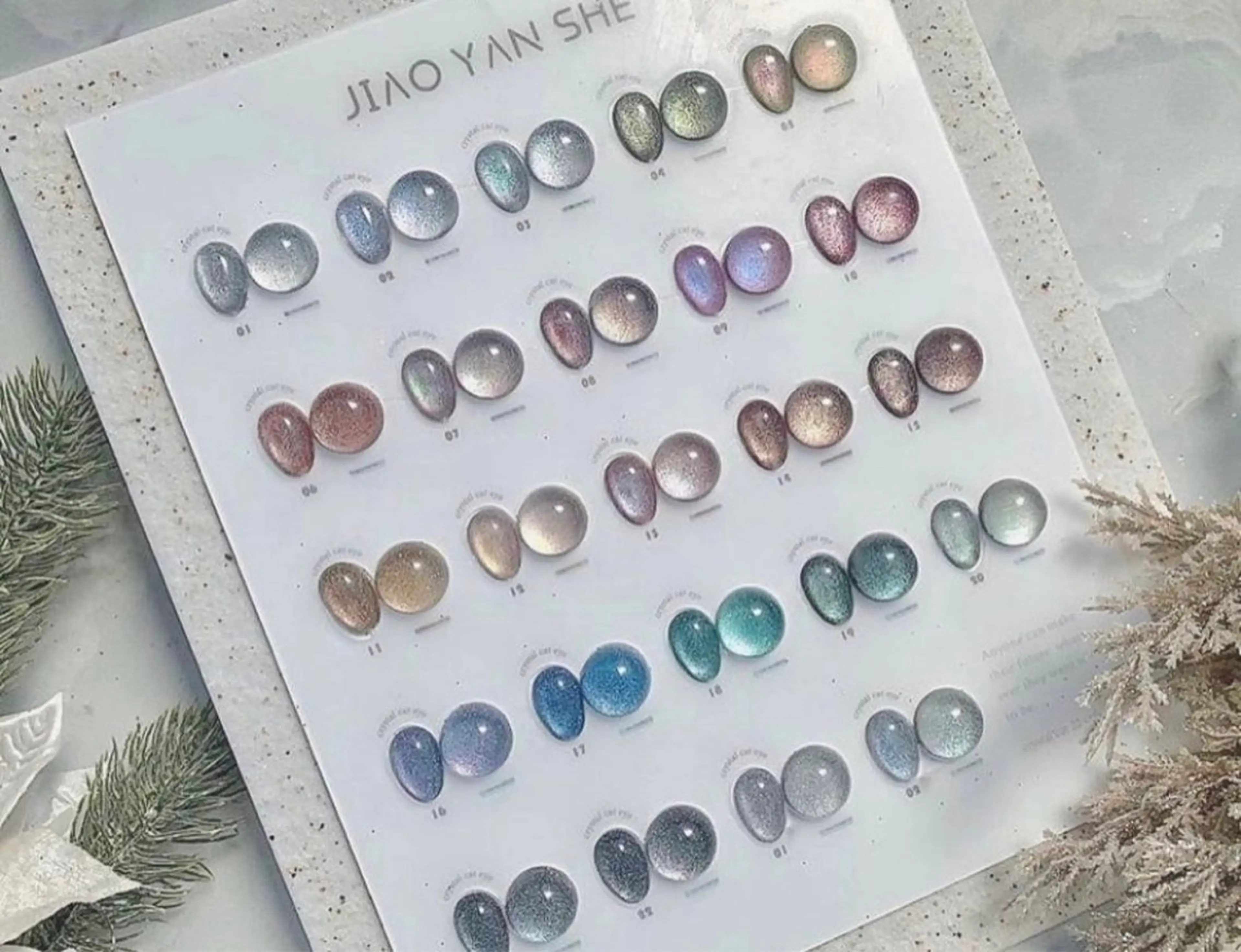 ネイル マグネットネイル Roi〈ロワ〉 ayanaのネイルデザイン