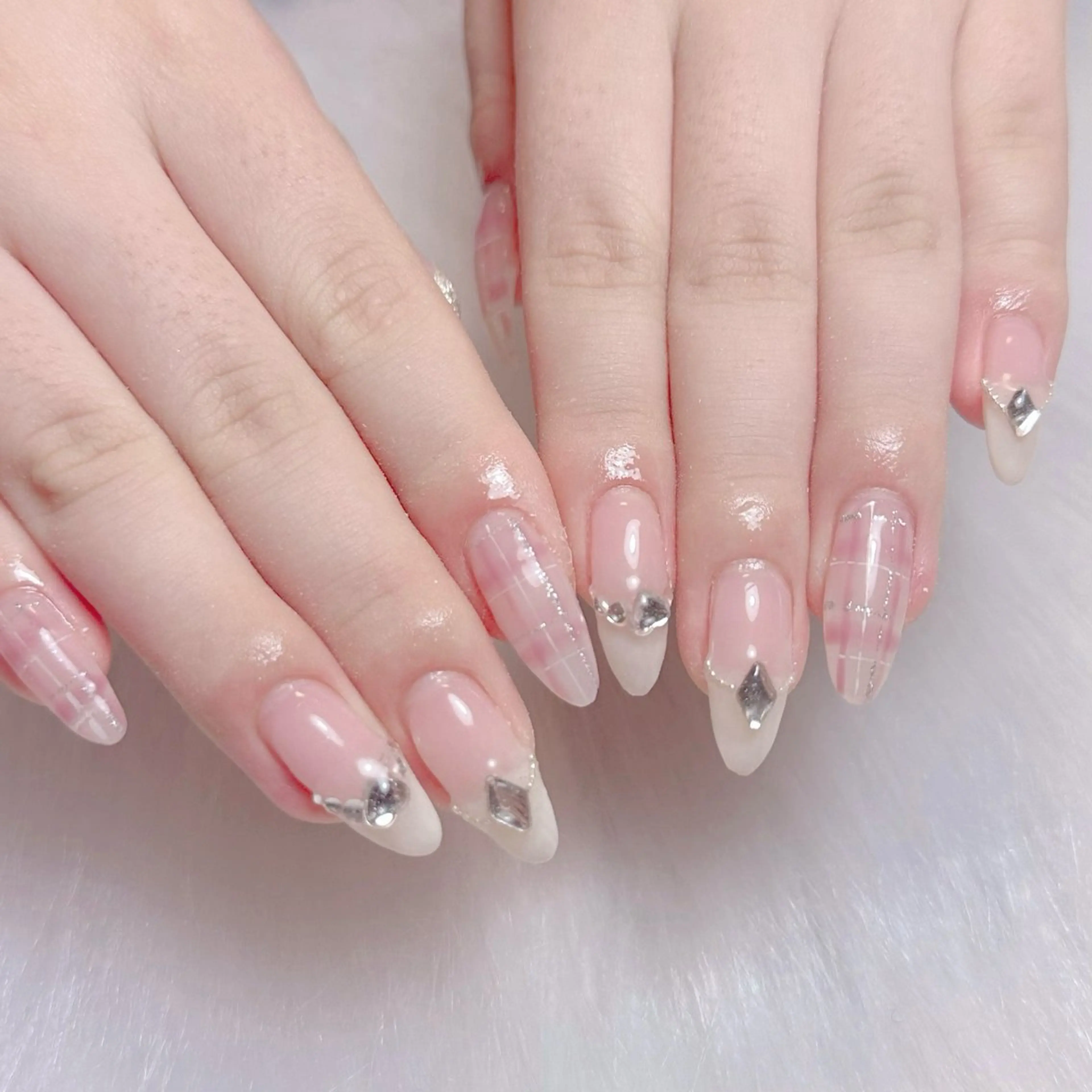 ネイル ハンドネイル Mari 🎀のネイルデザイン