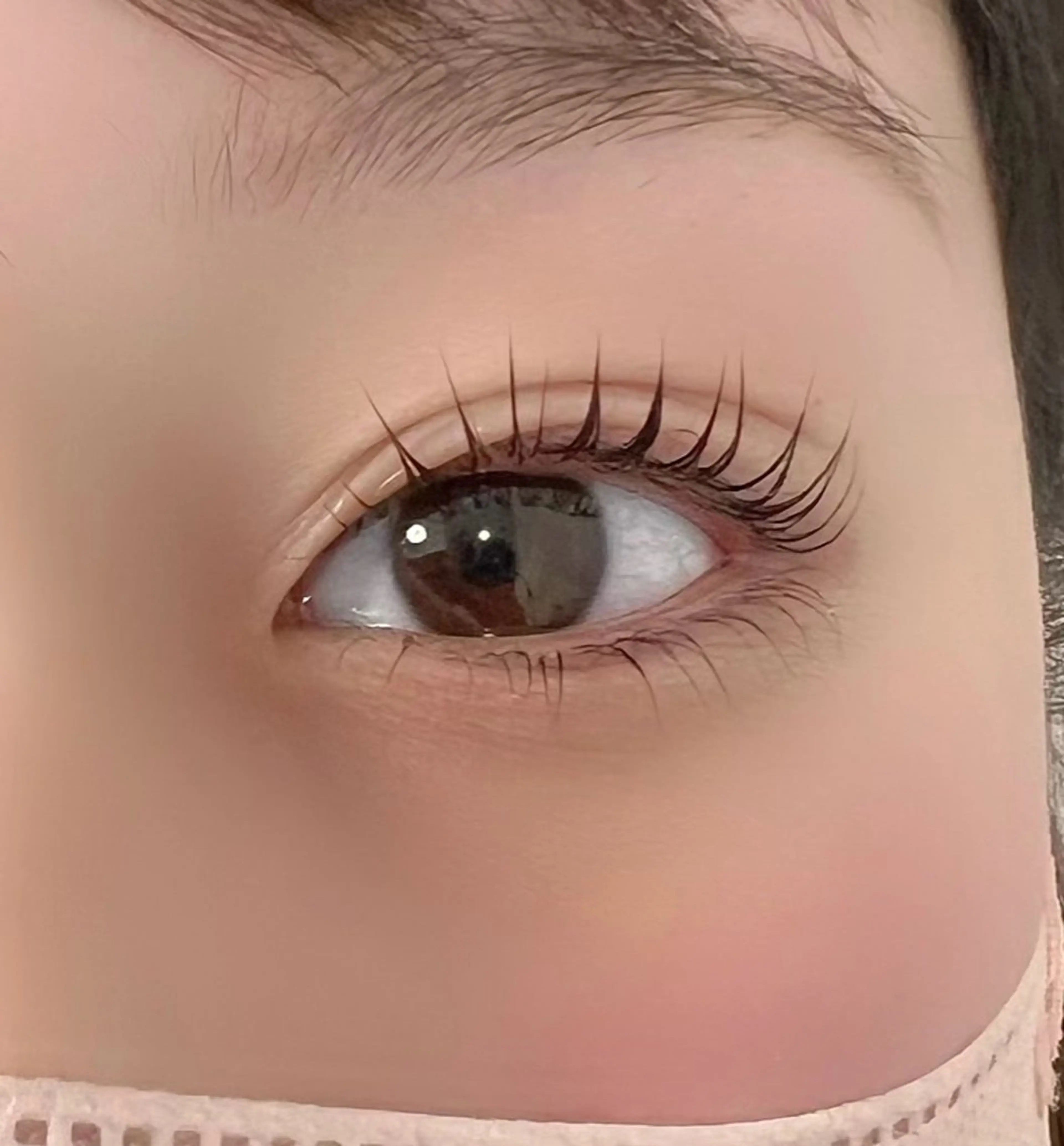 マツエク・マツパ バインドロック 韓国風マツエク ナチュラル パリジェンヌラッシュリフト ワンホンマツエク 村岡 芽衣のヘアスタイル