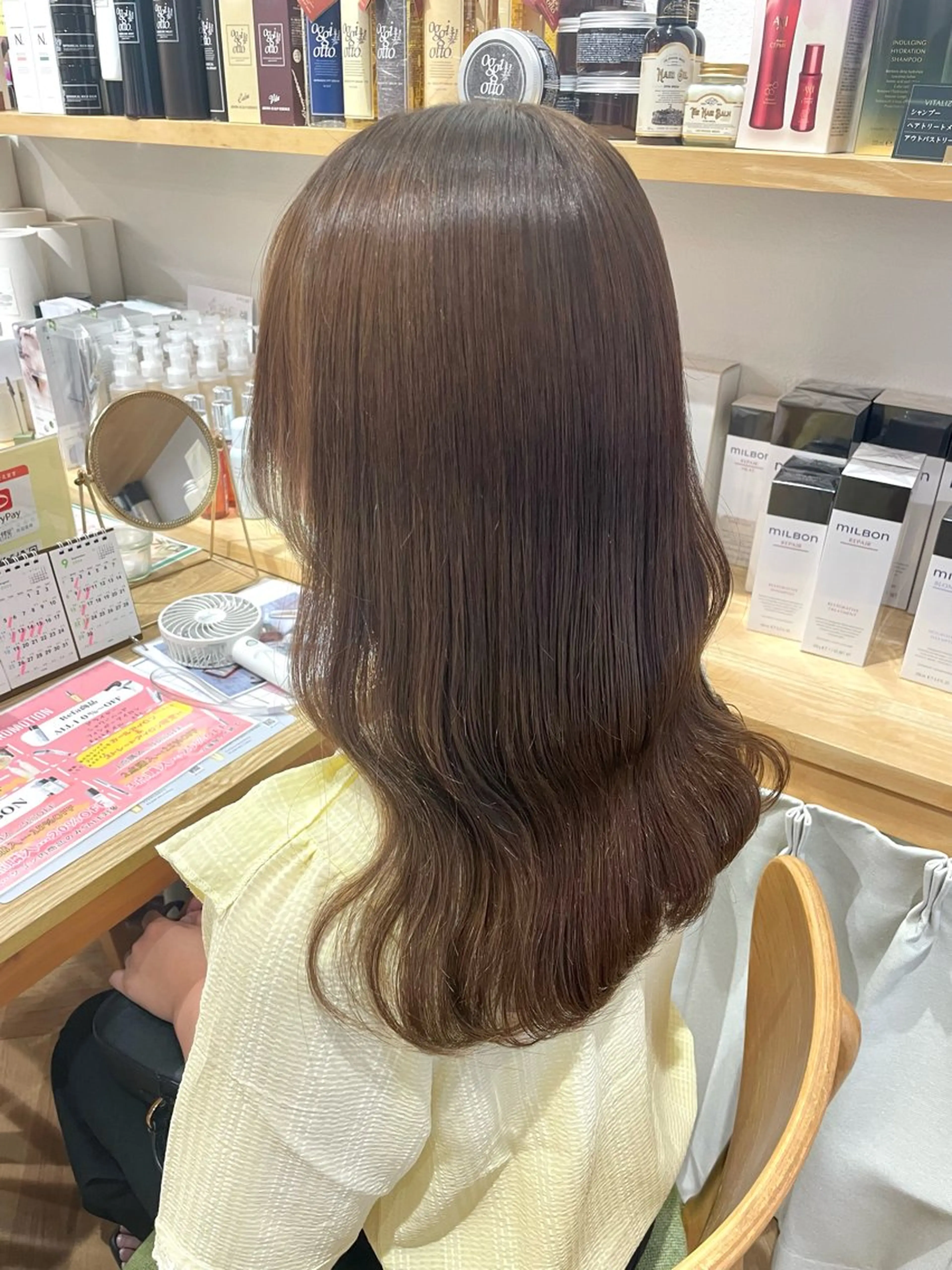ロング カラー アッシュ ベージュカラー ヘアカラー merc.谷本 澪のヘアスタイル