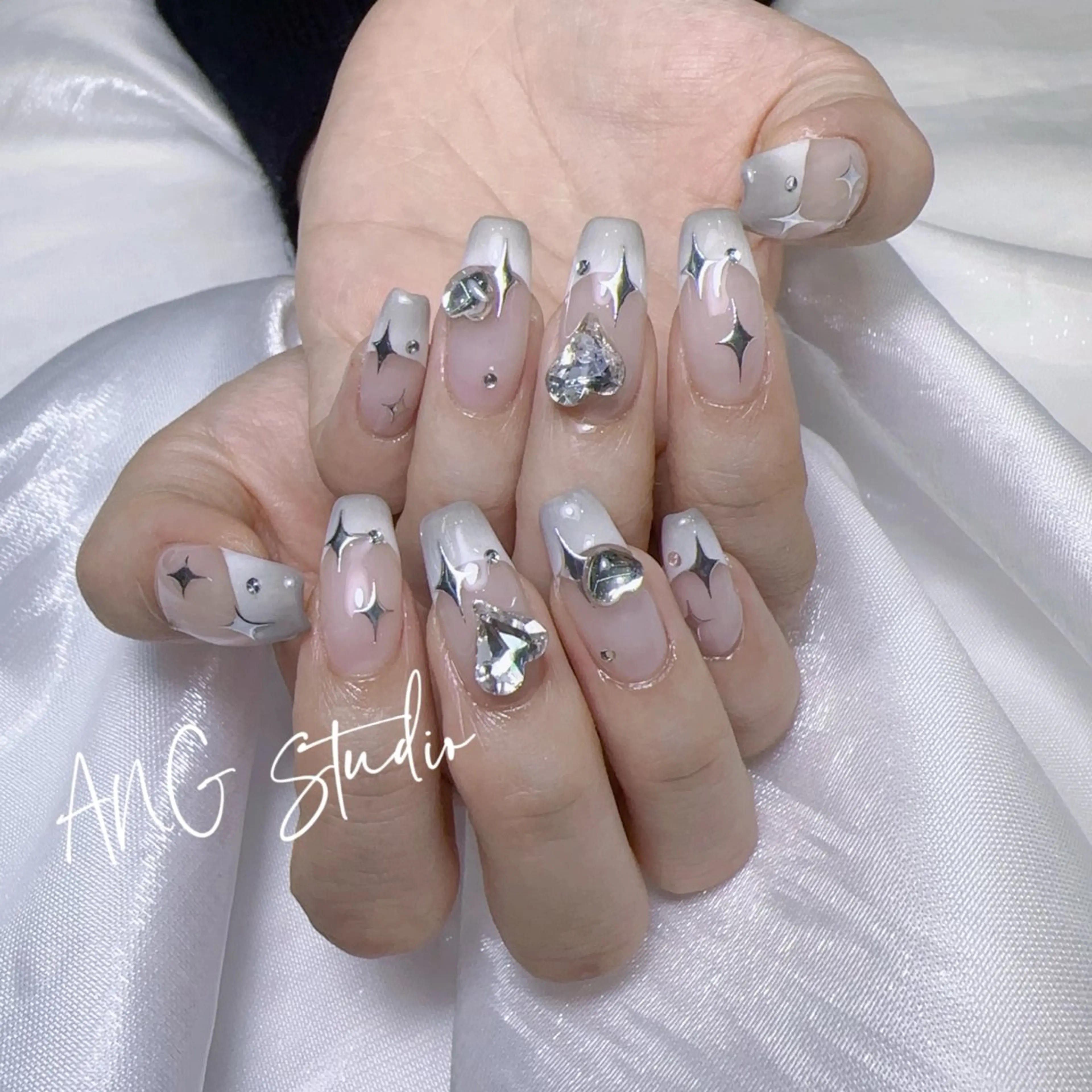 ネイル ハンドネイル ハンドケア ANG Studioのネイルデザイン