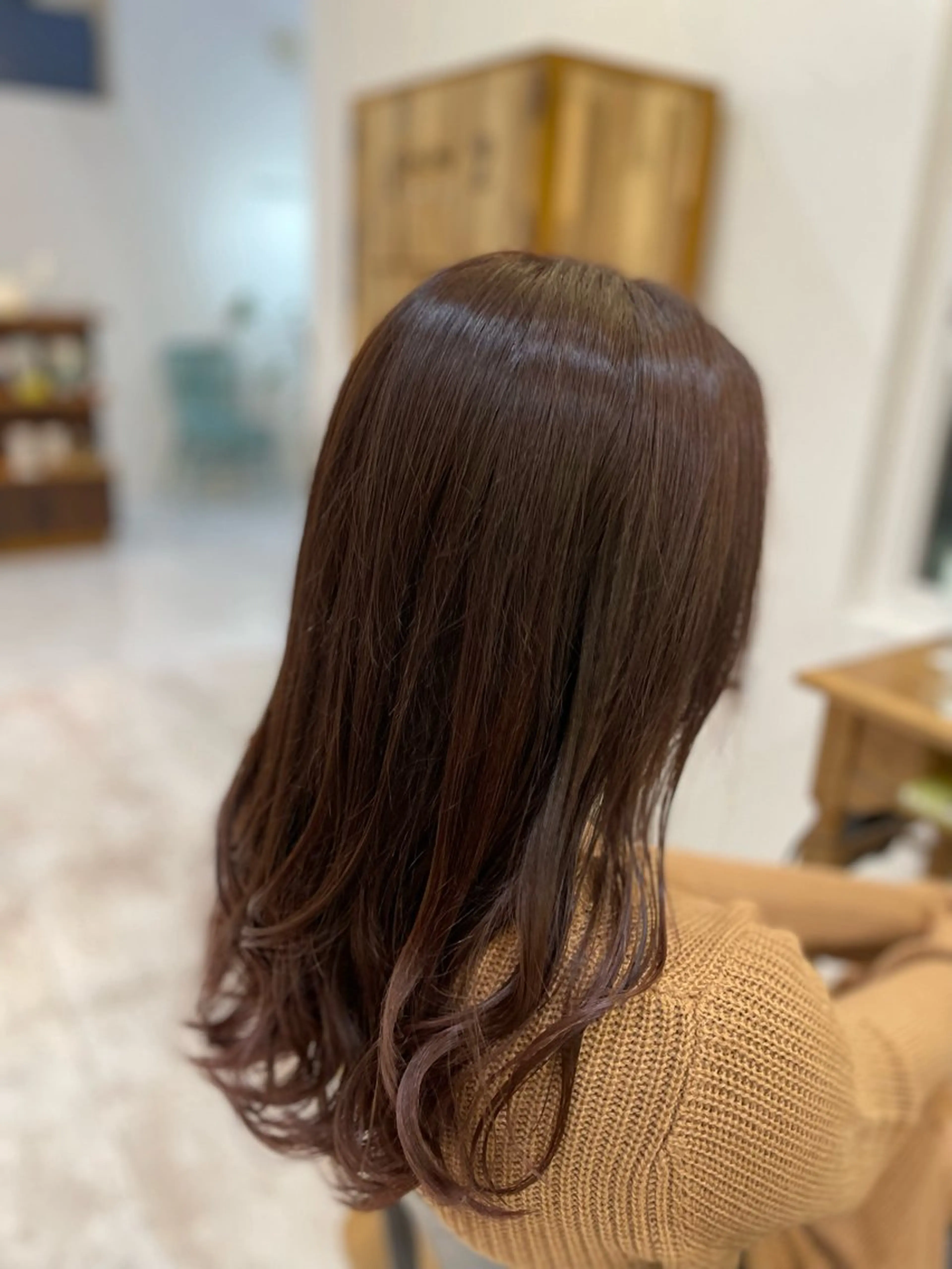 ロング カラー ブリーチ グラデーションカラー ブリーチなしカラー トリートメント いさか ゆうきのヘアスタイル