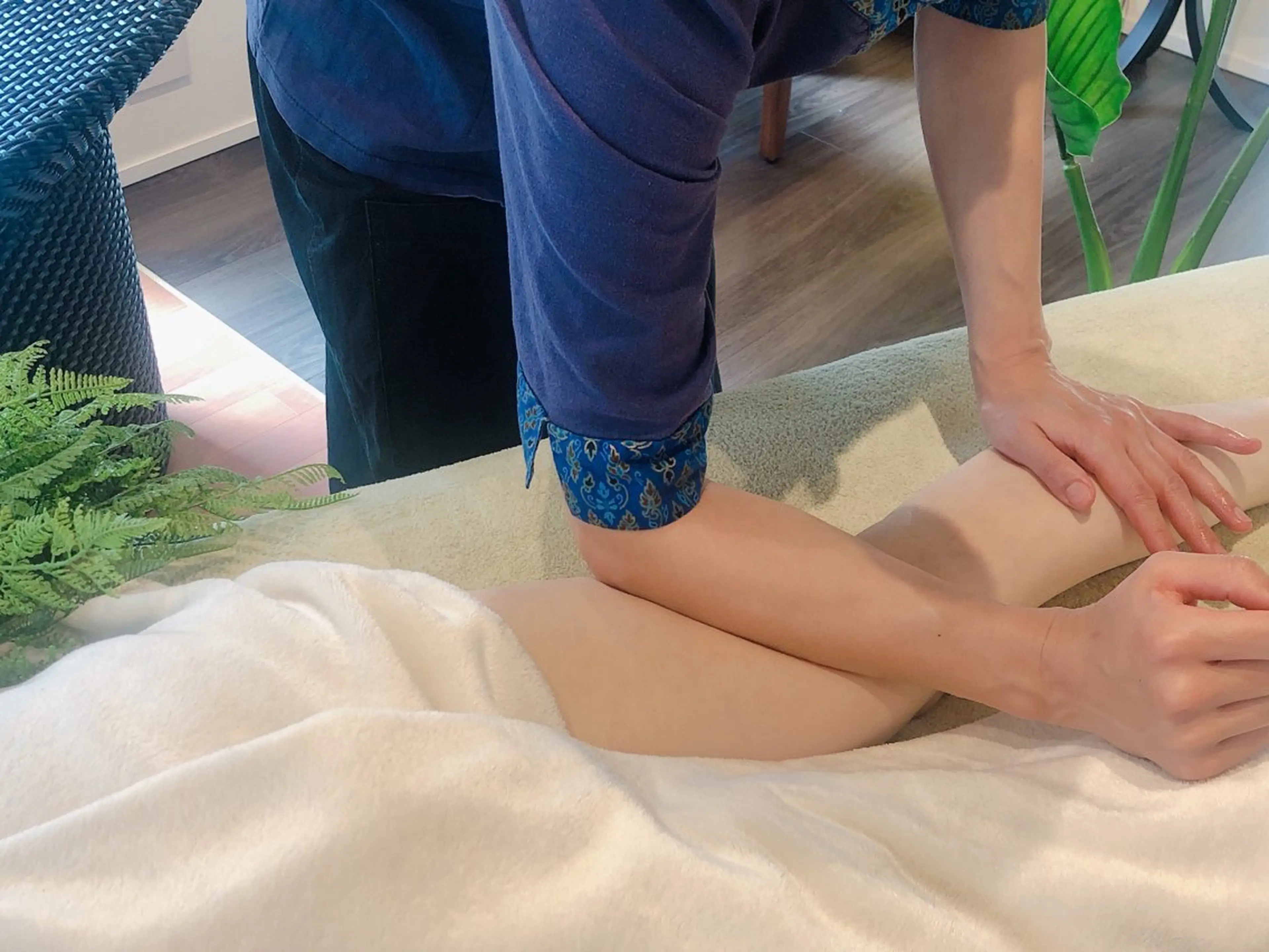 【こり/むくみ】選べるアロマでガッツリ全身リンパマッサージ80分の写真