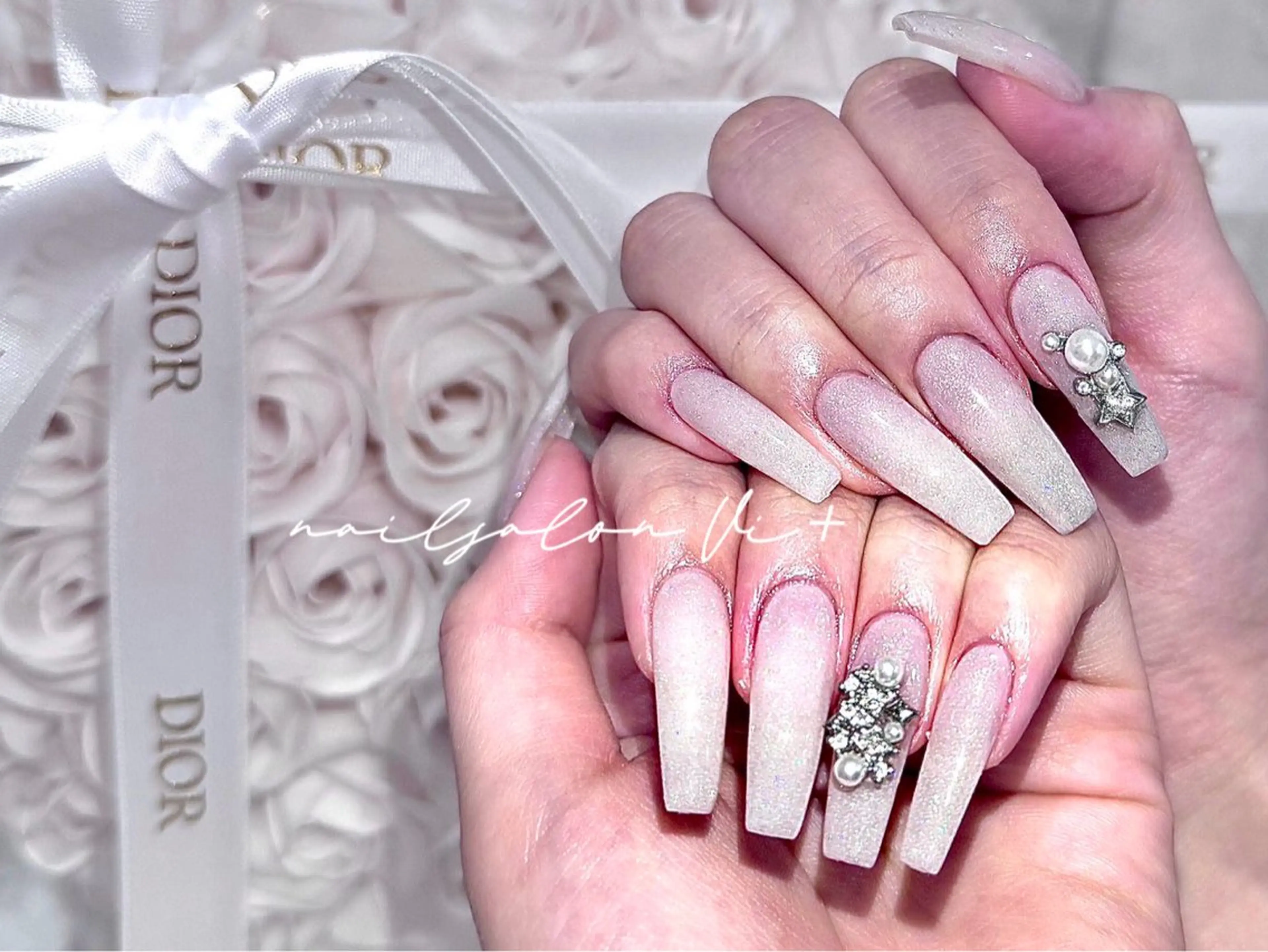 ネイル ✨Nailsalon Vi+✨のネイルデザイン