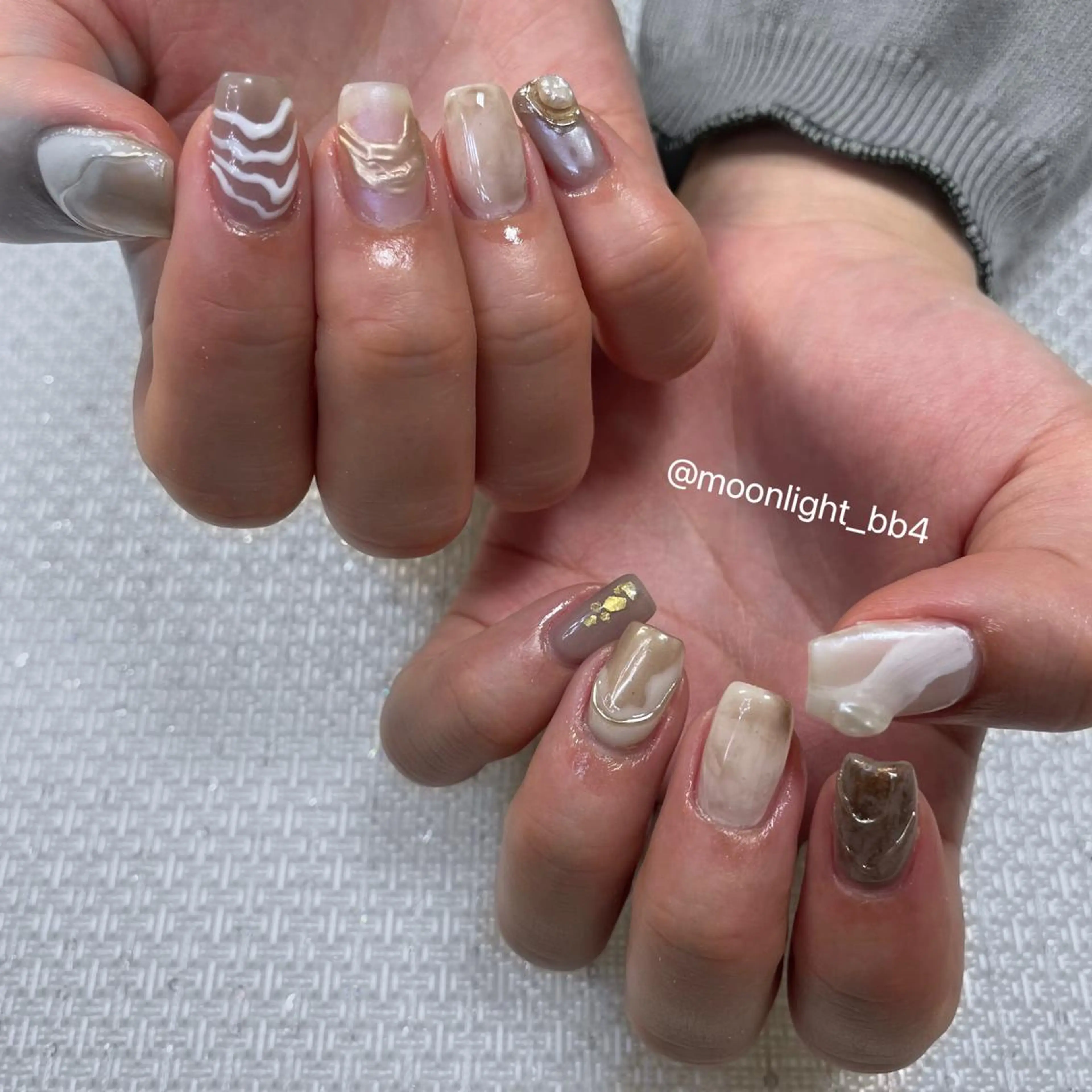 ネイル ハンドネイル MoonLight MIHOのネイルデザイン