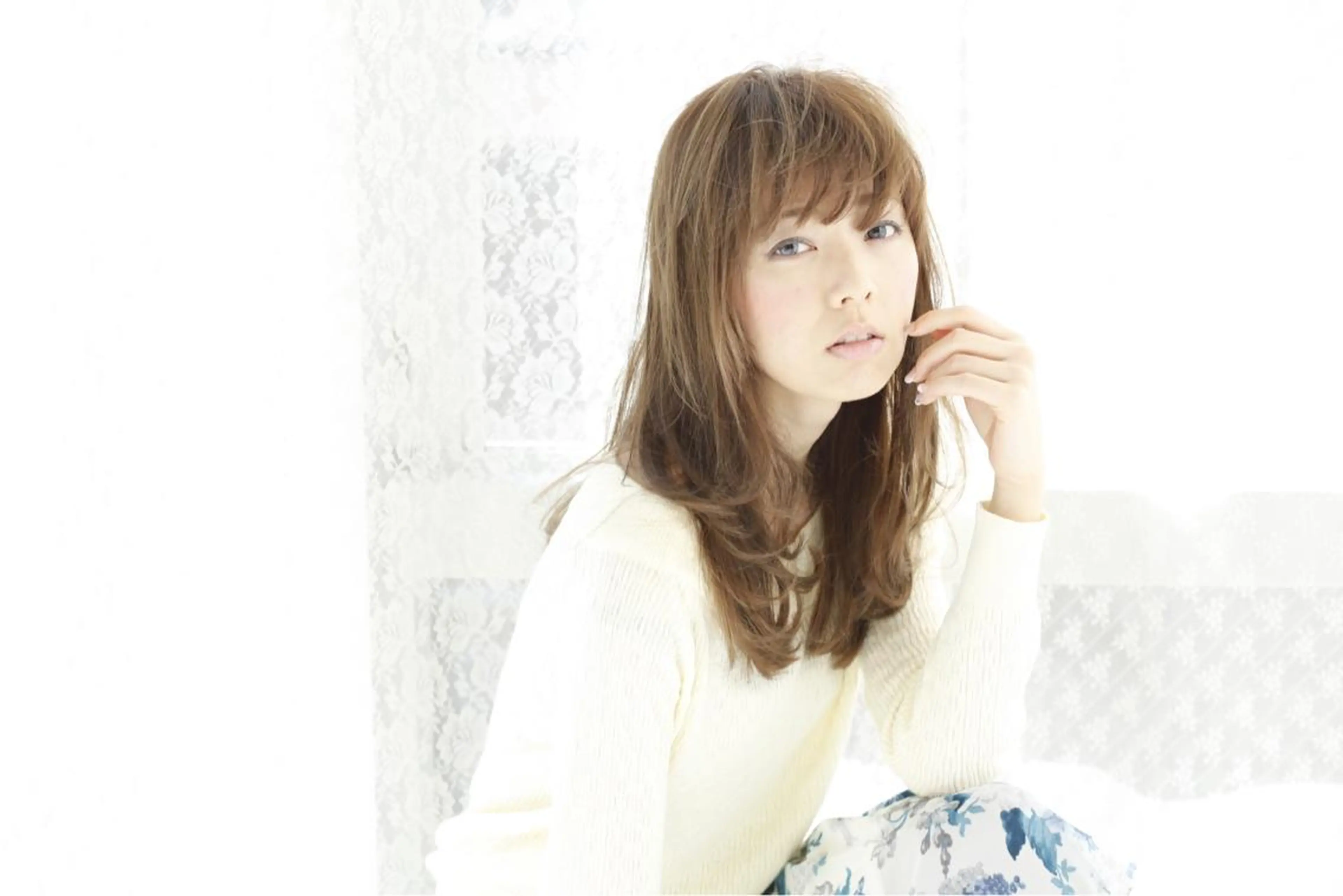 ロング カラー パーマ neolive emのヘアスタイル